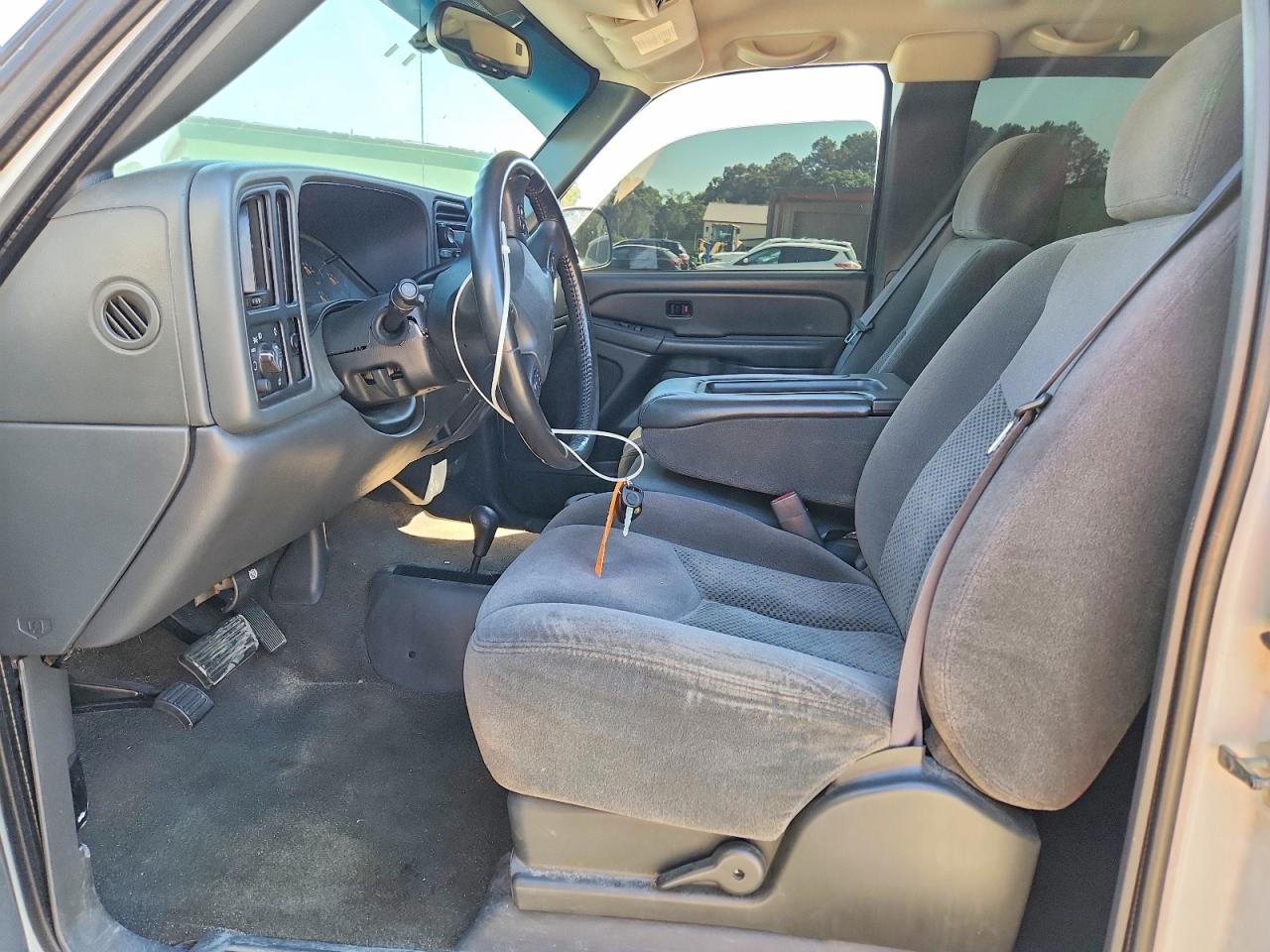 2007 Chevrolet Silverado K1500 Classic White vin: 1GCEK19B77Z110155