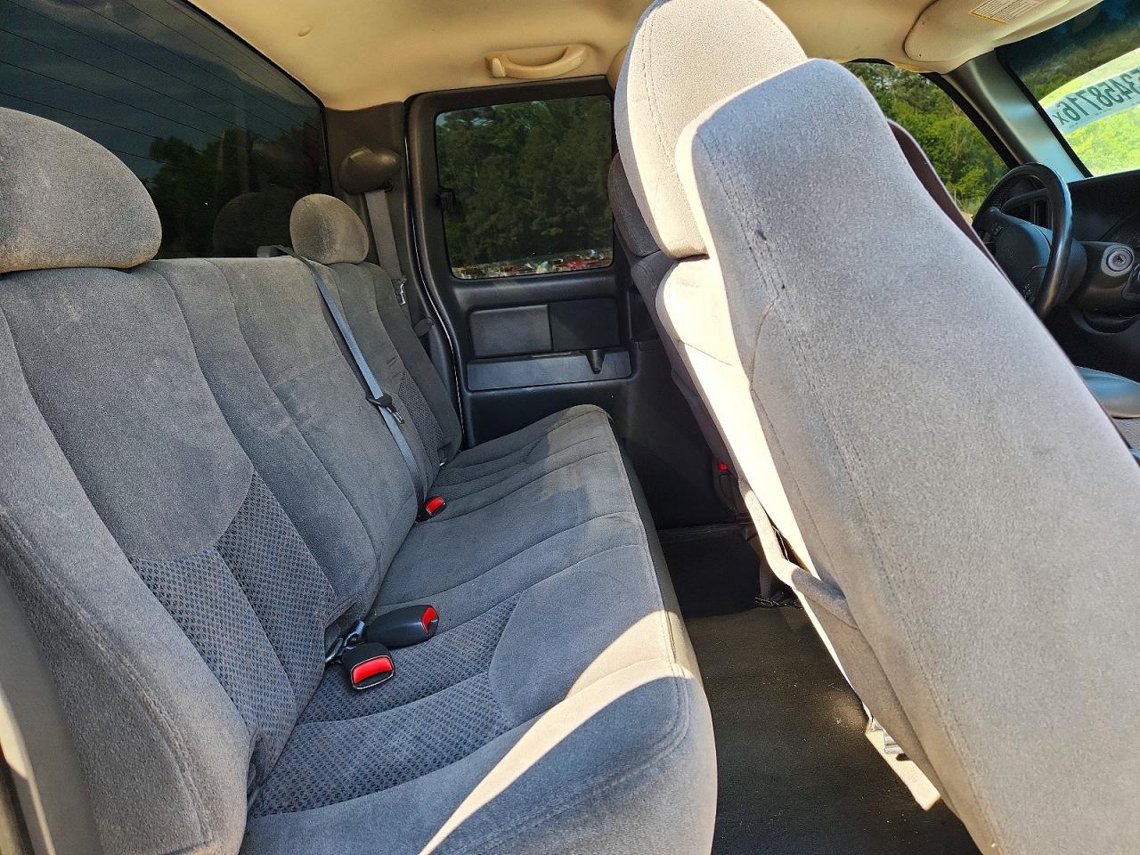 2007 Chevrolet Silverado K1500 Classic White vin: 1GCEK19B77Z110155