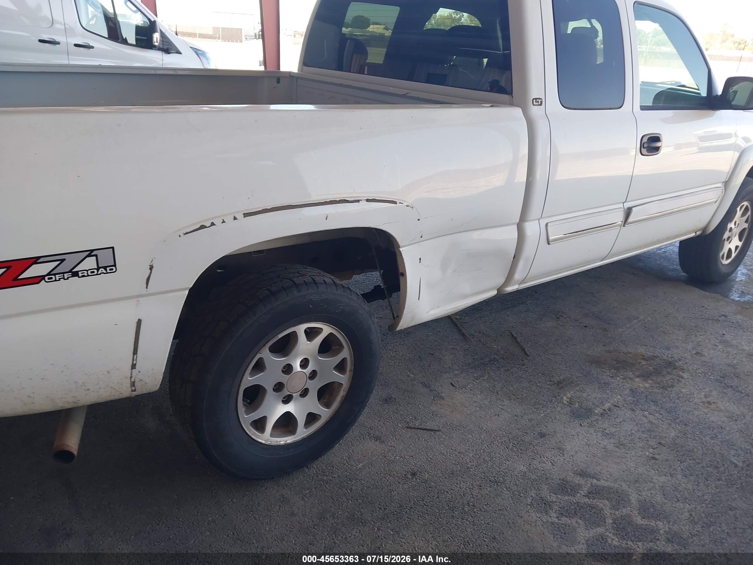 2005 Chevrolet Silverado 1500 Z71 White vin: 1GCEK19B85E129835
