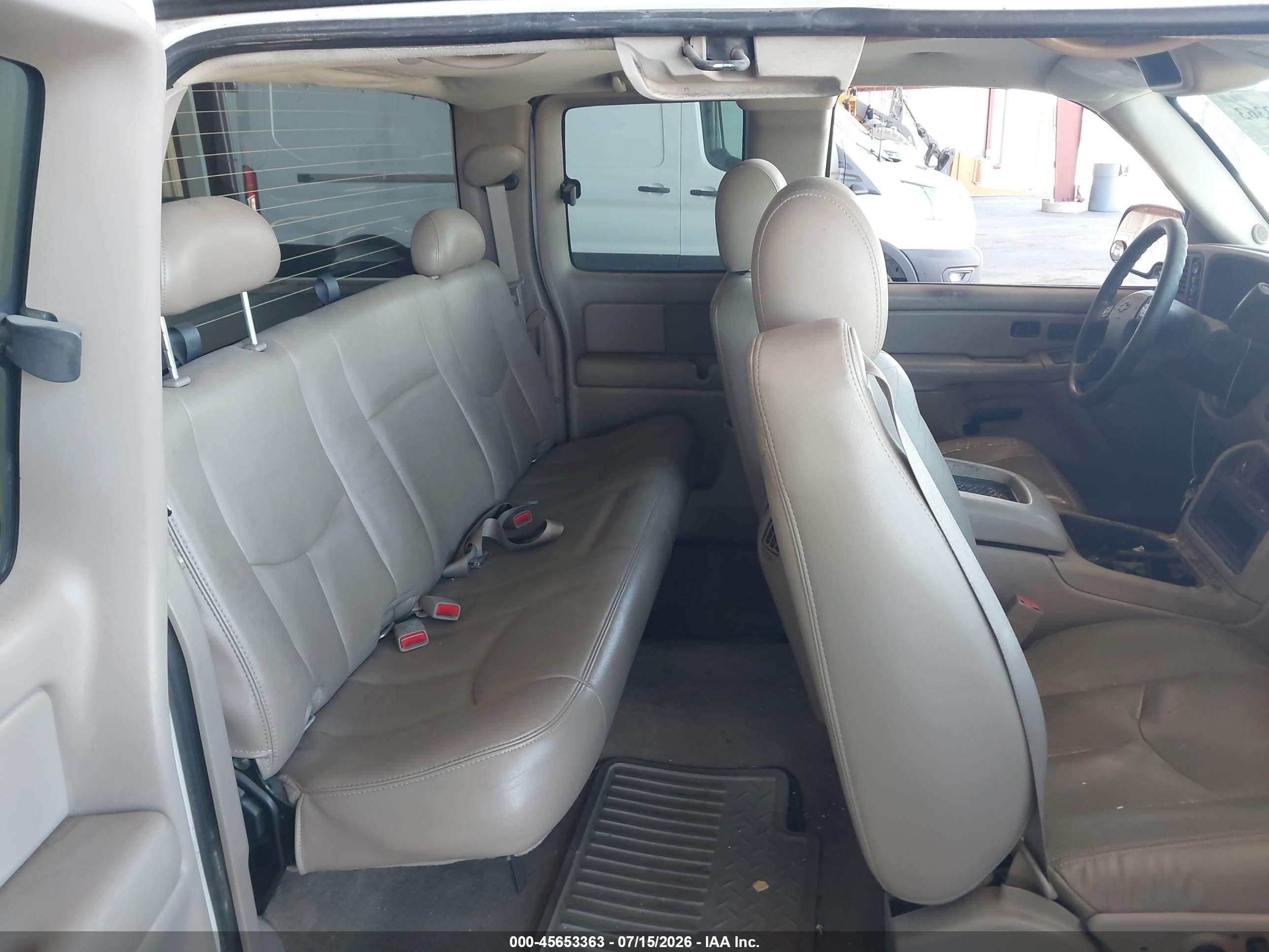 2005 Chevrolet Silverado 1500 Z71 White vin: 1GCEK19B85E129835