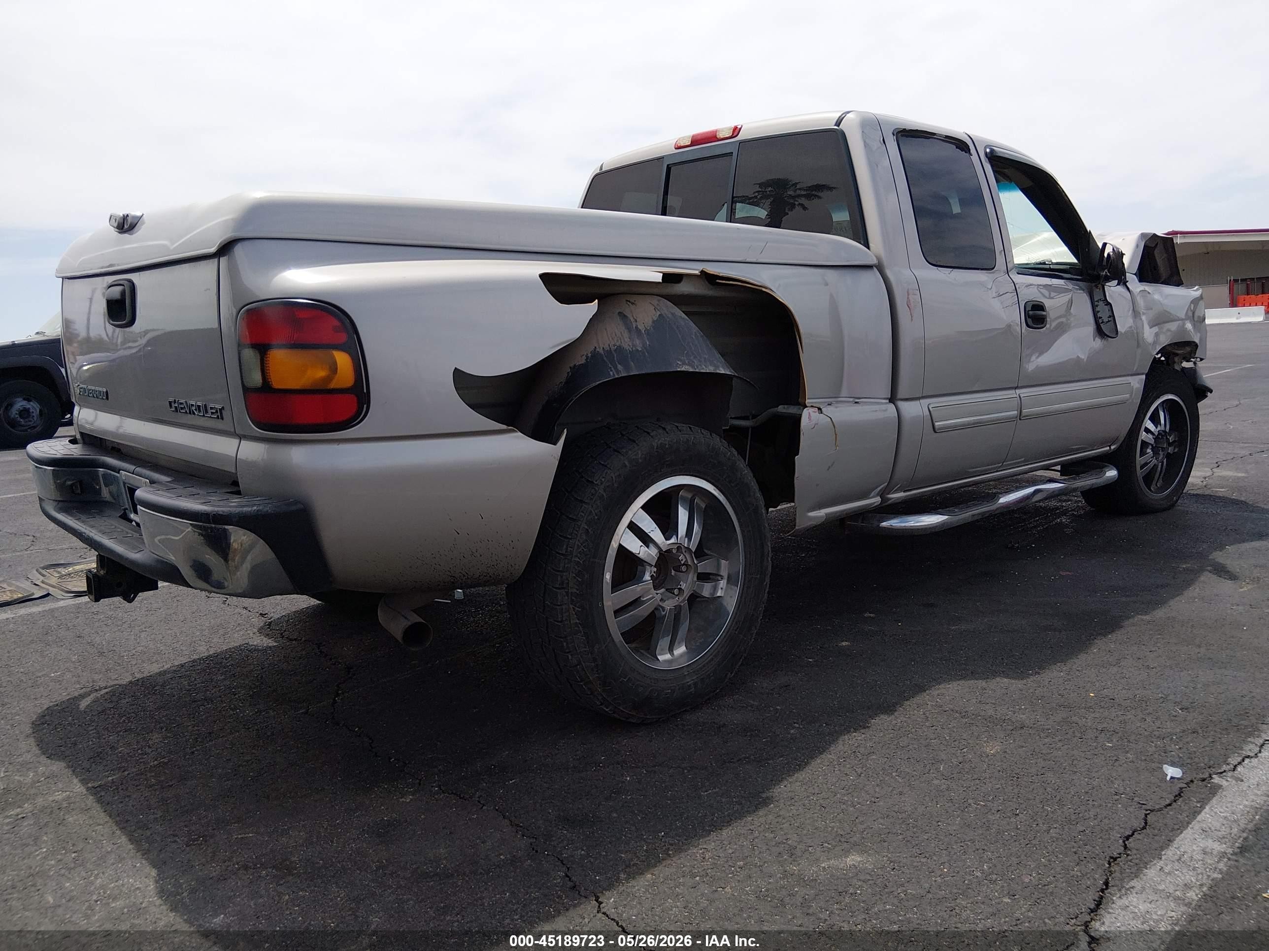 2005 Chevrolet Silverado 1500 Z71 White vin: 1GCEK19B85Z259946