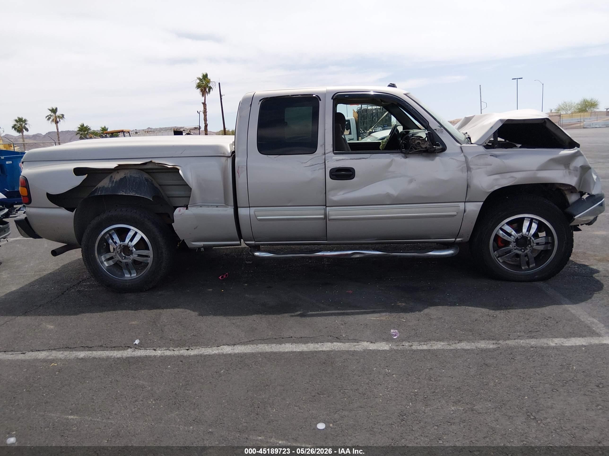 2005 Chevrolet Silverado 1500 Z71 White vin: 1GCEK19B85Z259946