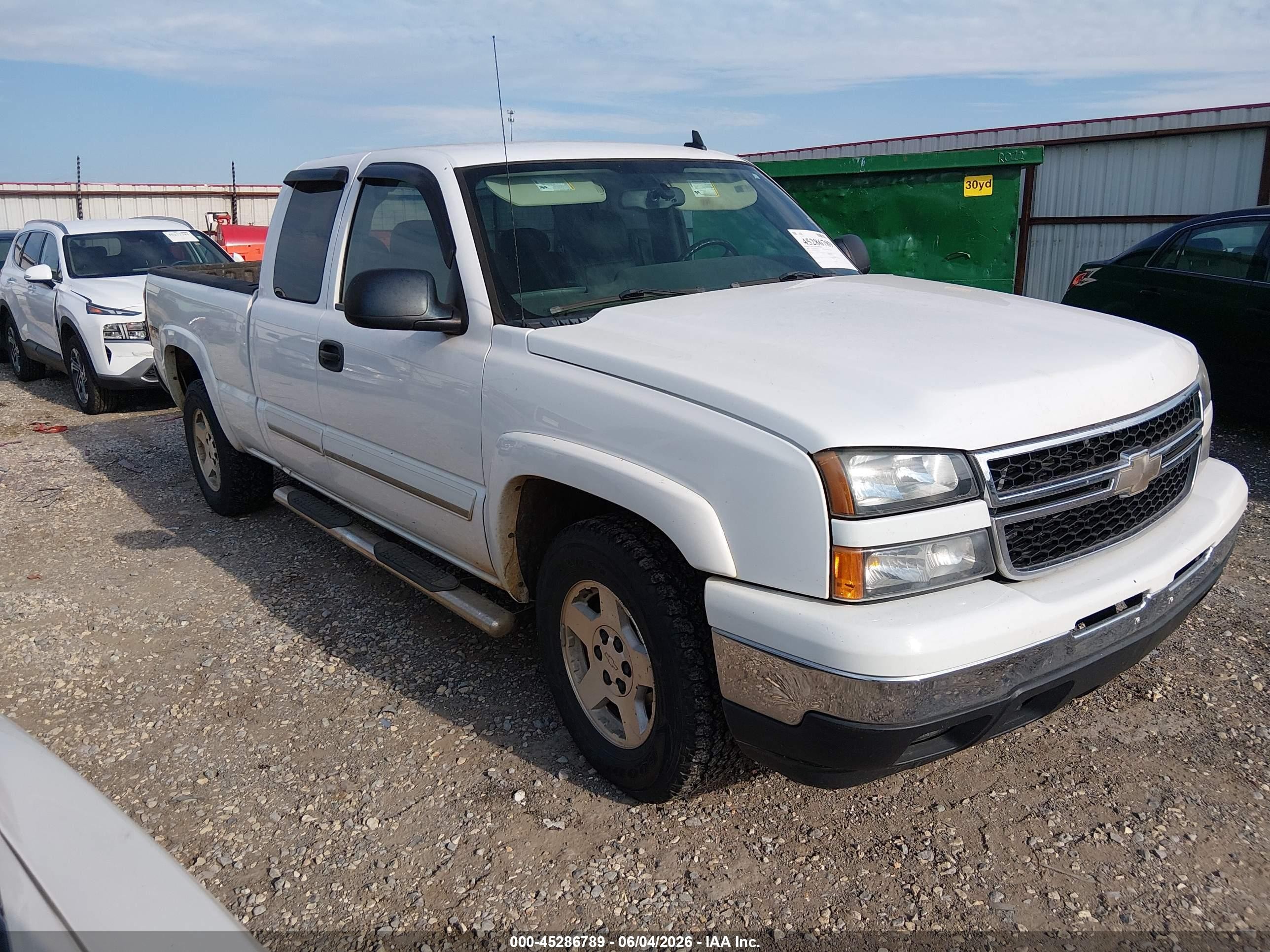 2007 Chevrolet Silverado 1500 Classic Lt3 White vin: 1GCEK19B87Z207266
