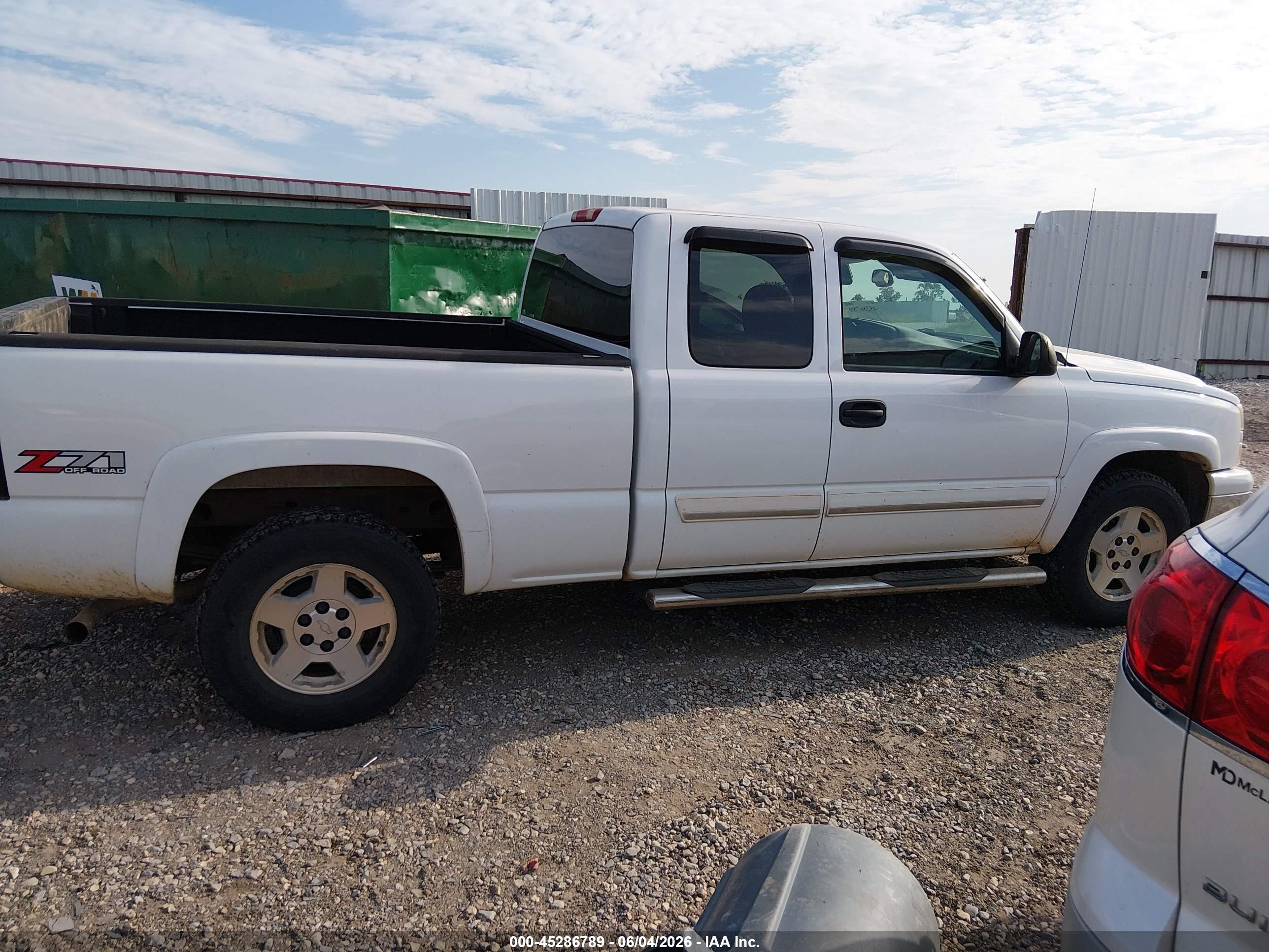 2007 Chevrolet Silverado 1500 Classic Lt3 White vin: 1GCEK19B87Z207266