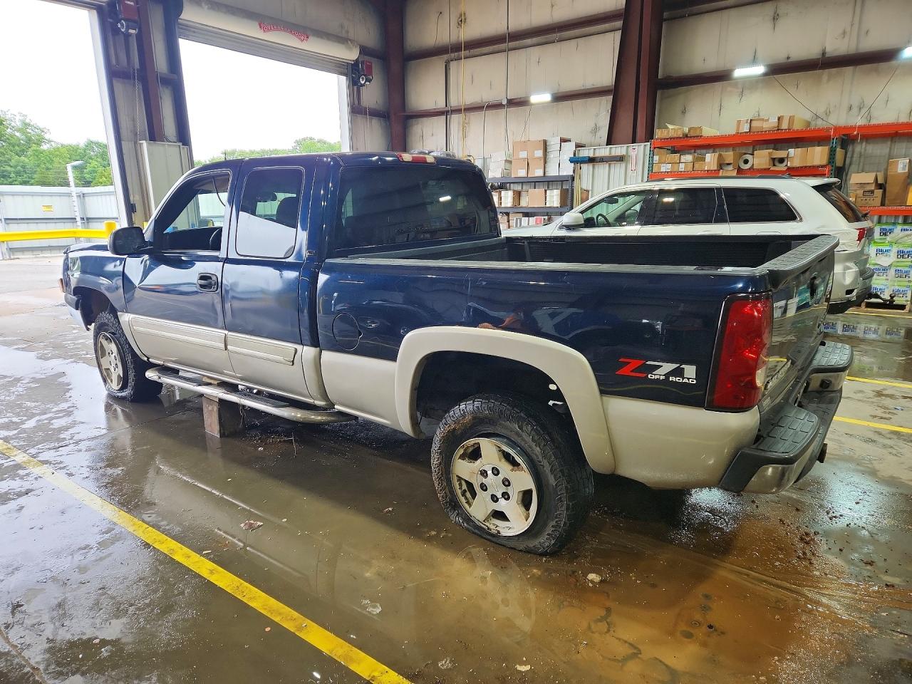 2005 Chevrolet Silverado K1500 Blue vin: 1GCEK19B95Z156826