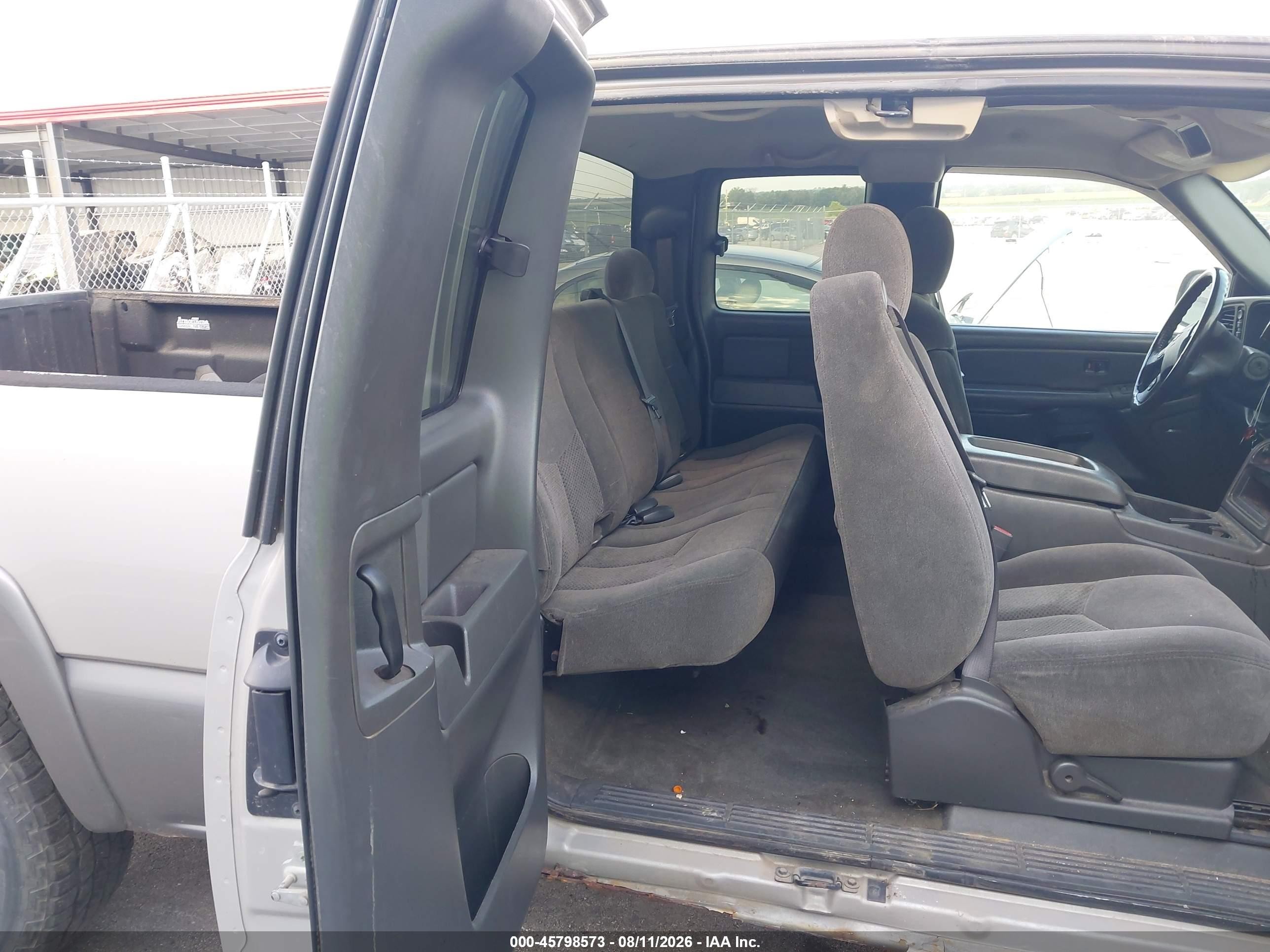 2006 Chevrolet Silverado 1500 Lt2 Silver vin: 1GCEK19B96Z253770