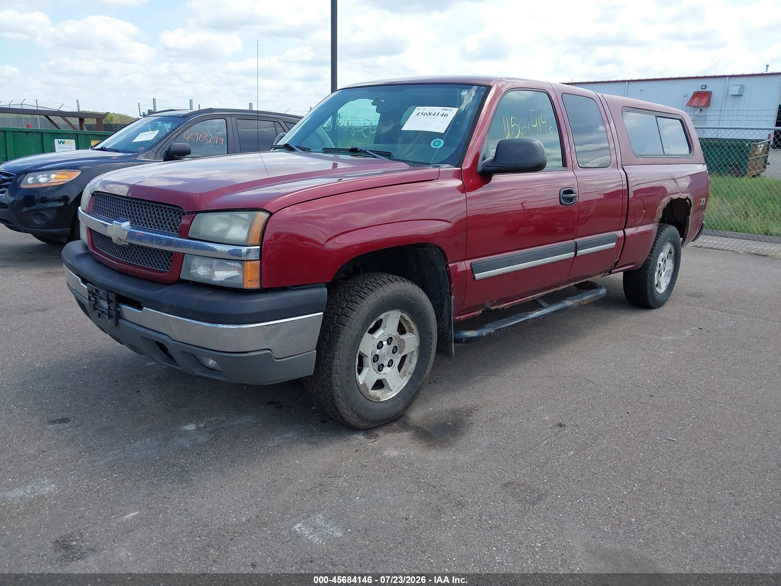 2005 Chevrolet Silverado 1500 Z71 Red vin: 1GCEK19BX5E271538