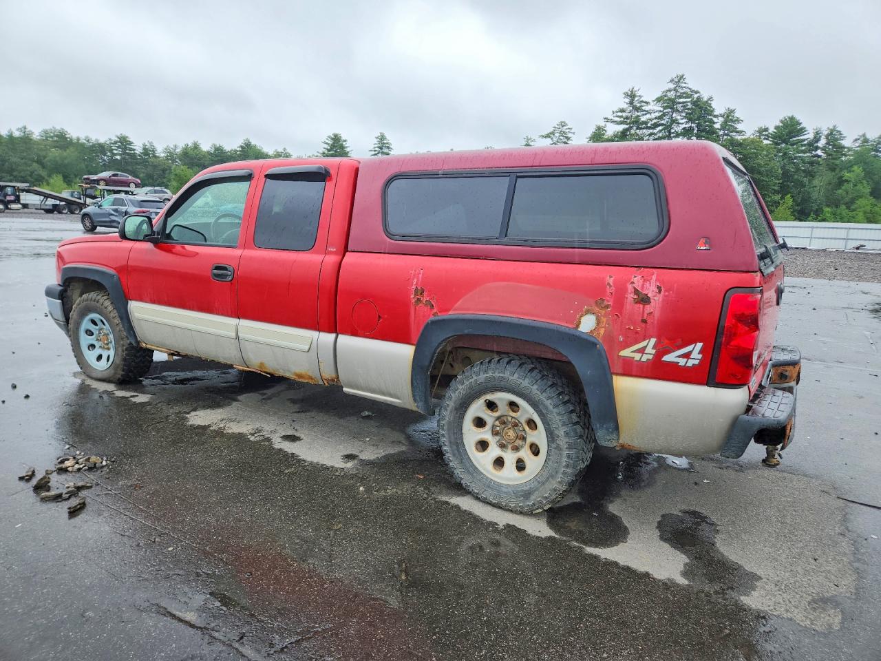 2005 Chevrolet Silverado K1500 Red vin: 1GCEK19BX5Z336980