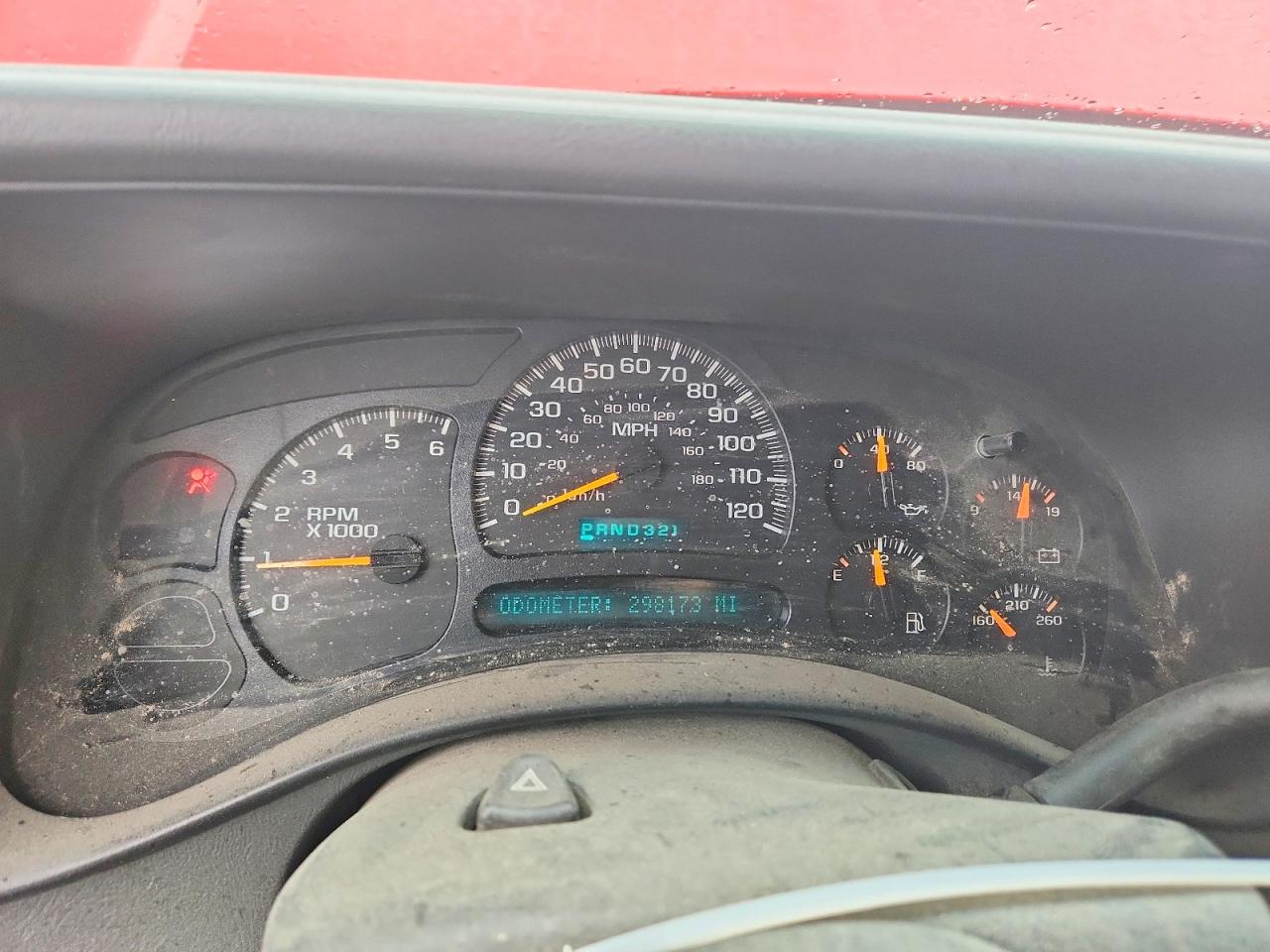 2005 Chevrolet Silverado K1500 Red vin: 1GCEK19BX5Z336980