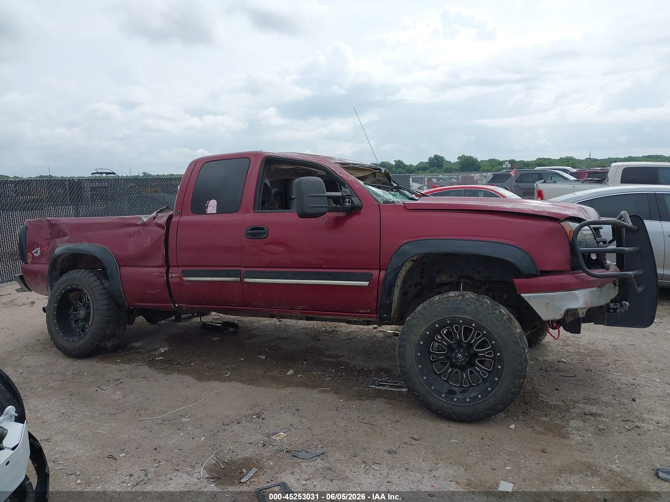 2006 Chevrolet Silverado 1500 Lt1 Red vin: 1GCEK19BX6Z203198