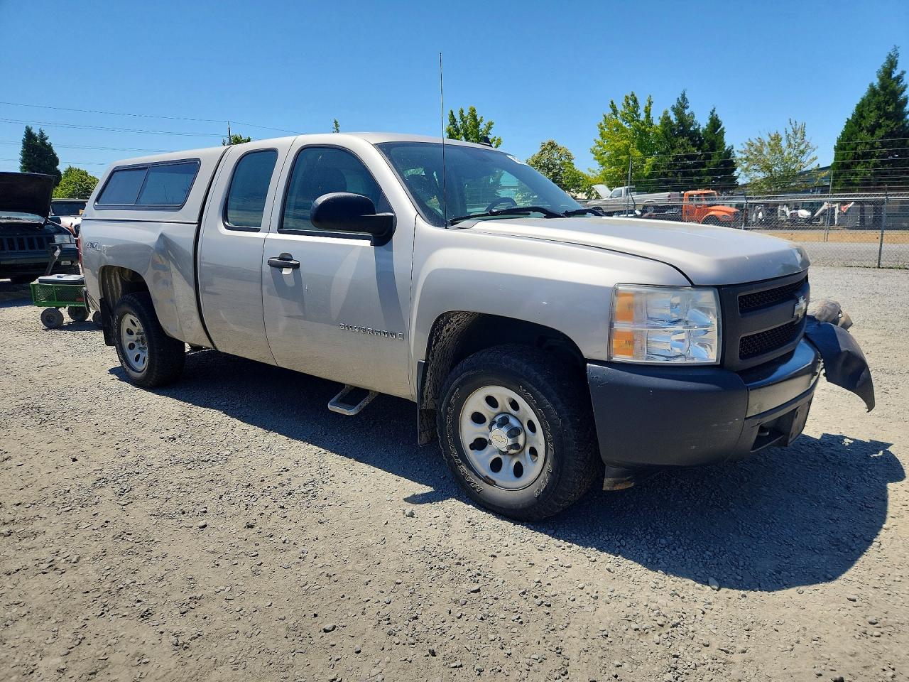 2007 Chevrolet Silverado K1500 Silver vin: 1GCEK19C37Z620253