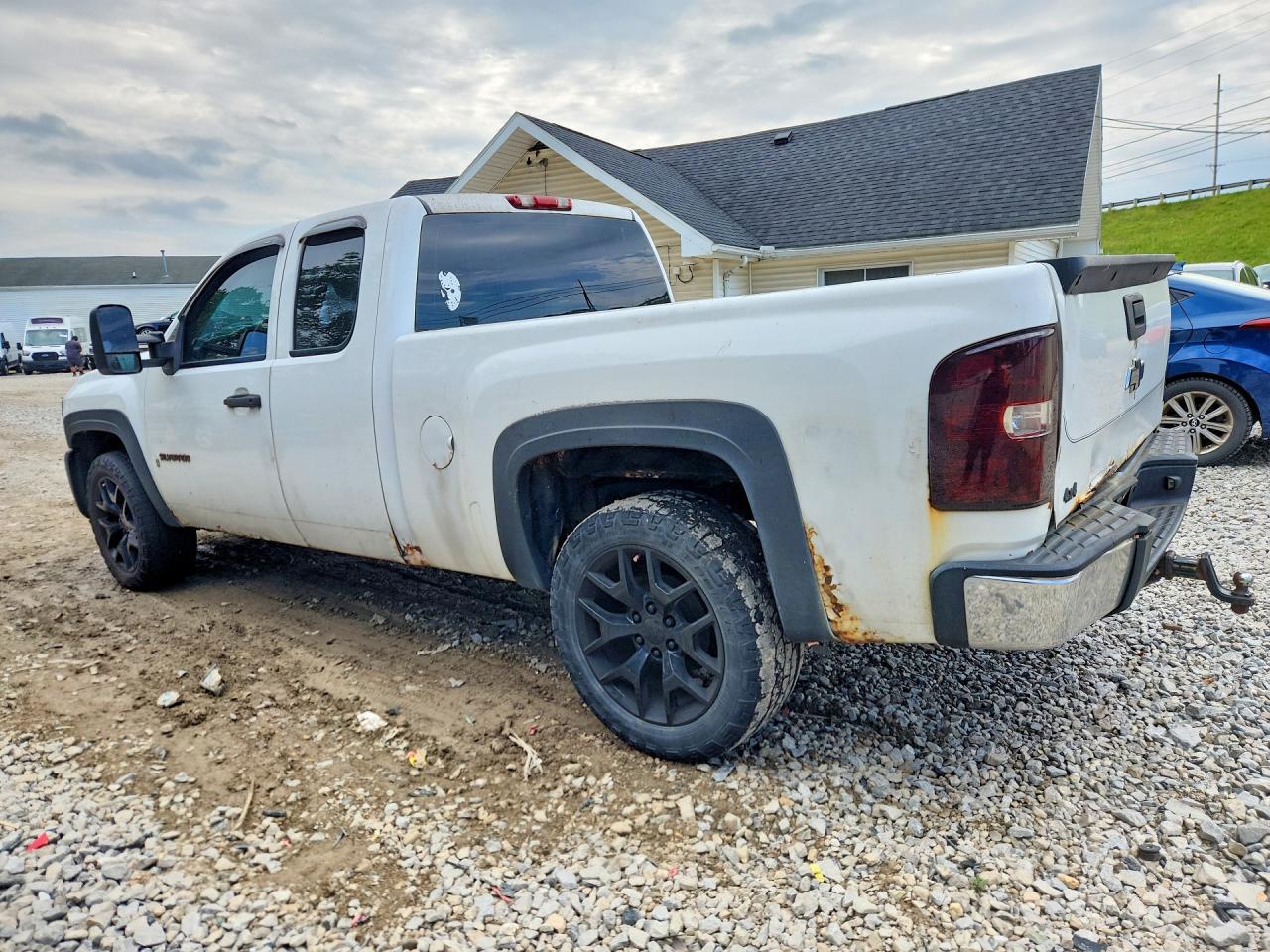 2008 Chevrolet Silverado K1500 White vin: 1GCEK19C48Z297946