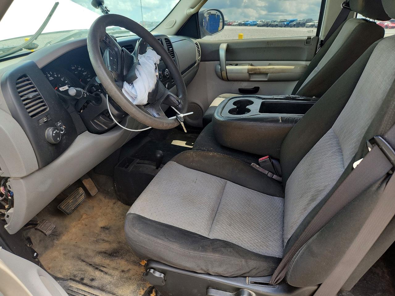 2009 Chevrolet Silverado K1500 White vin: 1GCEK19C69Z152599