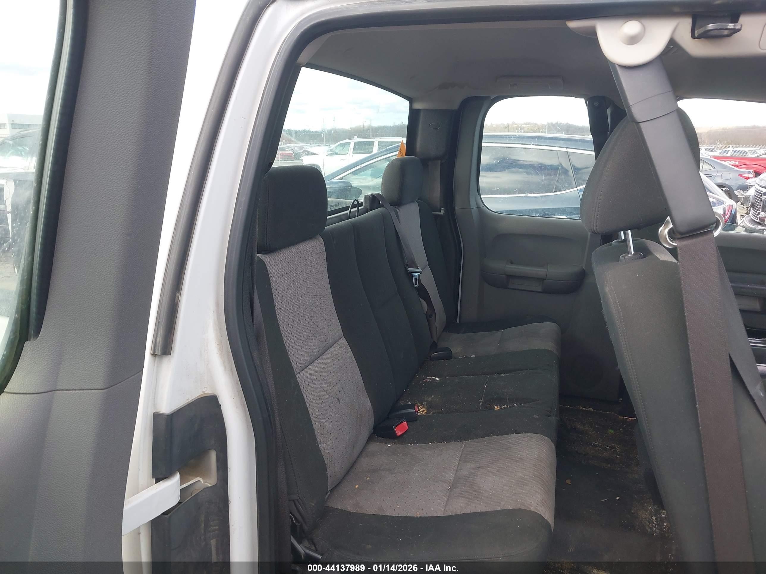 2009 Chevrolet Silverado 1500 Work Truck White vin: 1GCEK19C89Z173776