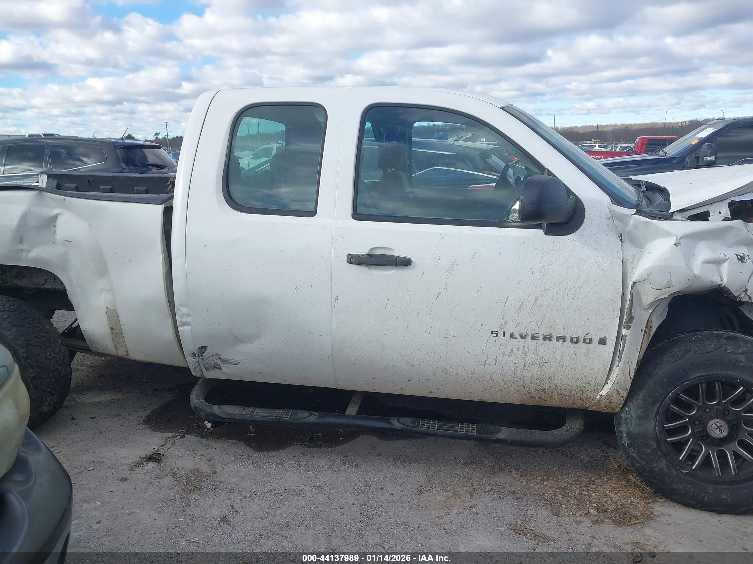 2009 Chevrolet Silverado 1500 Work Truck White vin: 1GCEK19C89Z173776