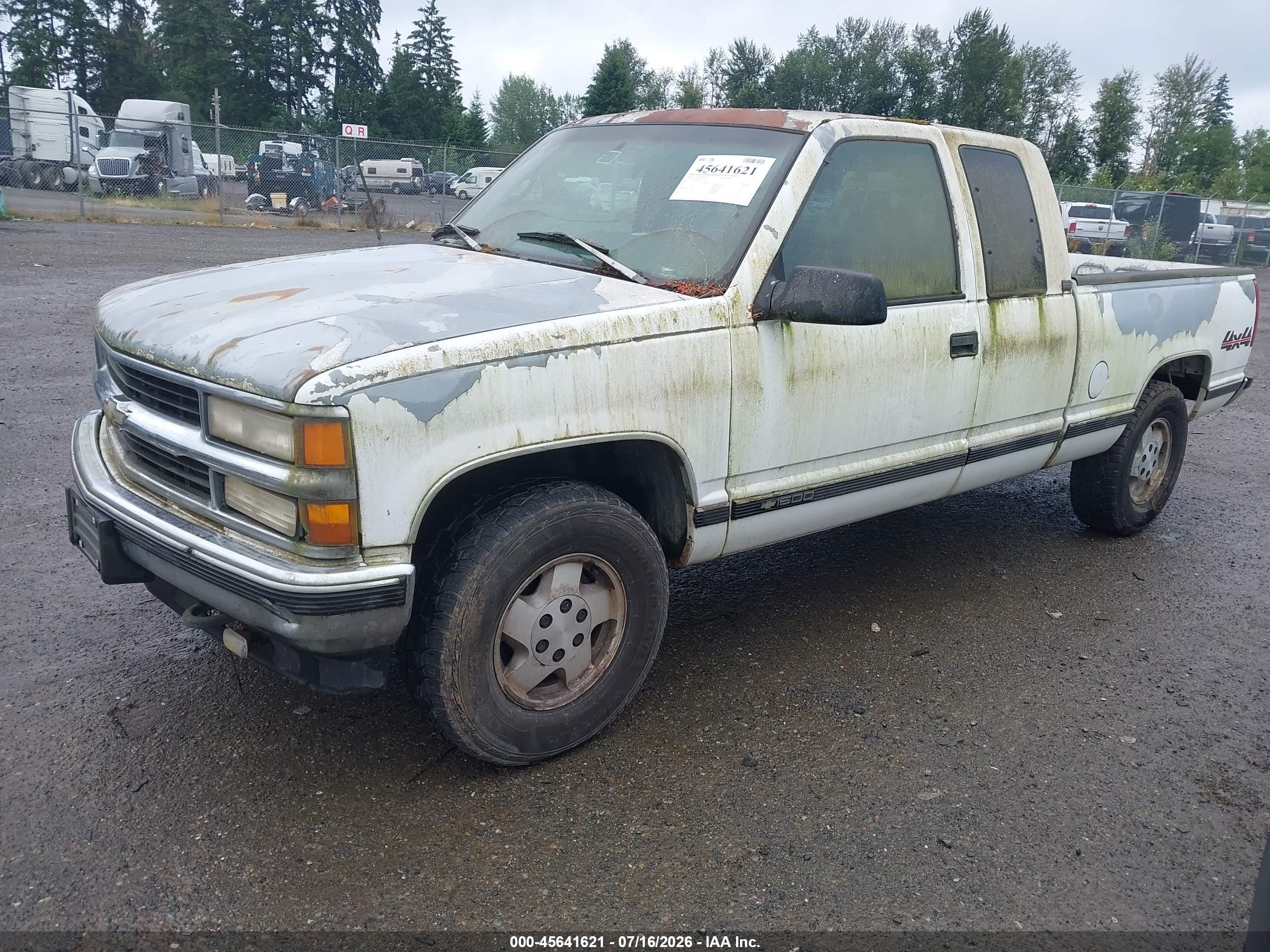 1995 Chevrolet Gmt-400 K1500 White vin: 1GCEK19H4SE243203