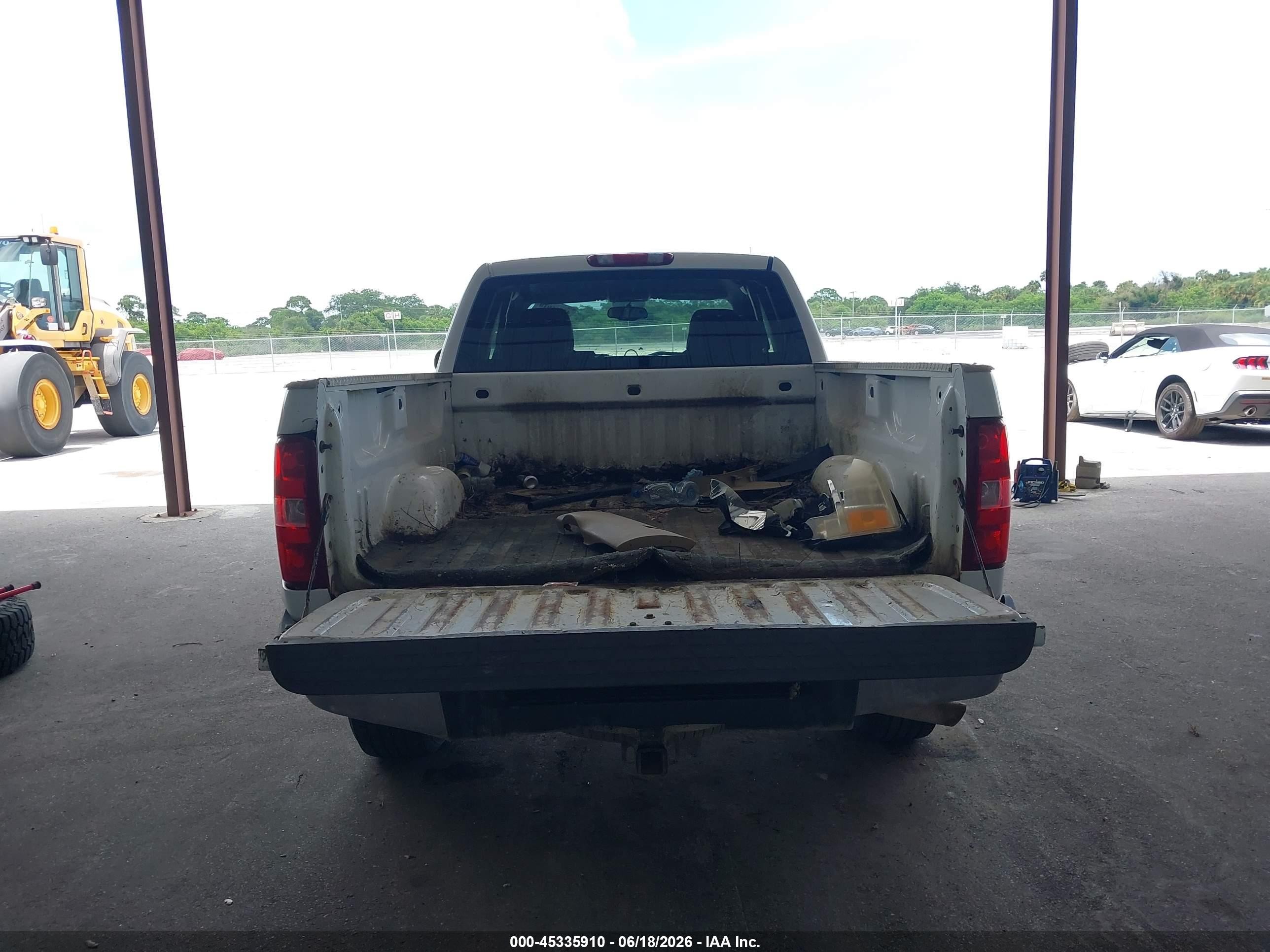 2007 Chevrolet Silverado 1500 Lt1 Белый vin: 1GCEK19J07Z519279