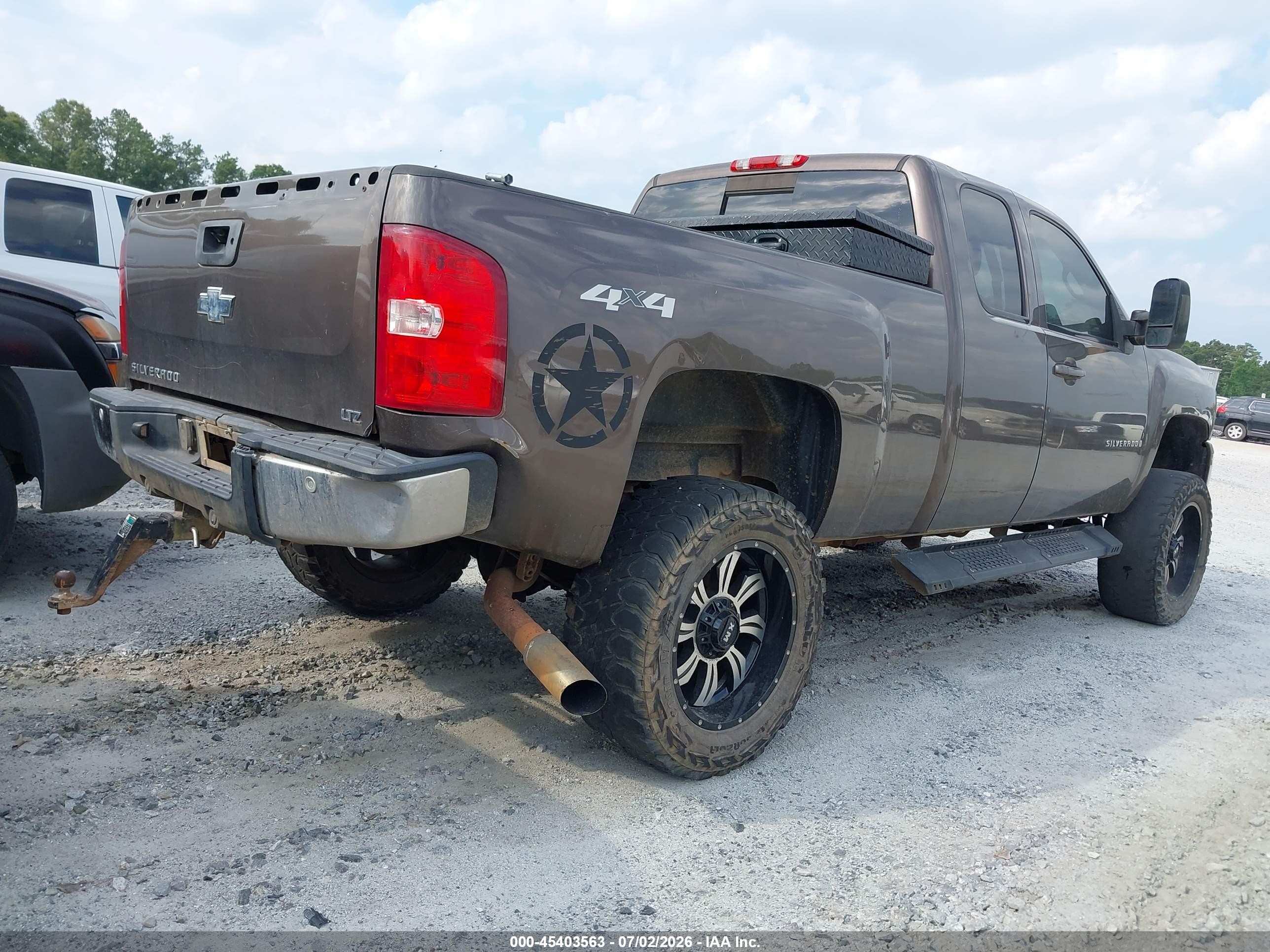 2007 Chevrolet Silverado 1500 Ltz Коричневый vin: 1GCEK19J27Z517260