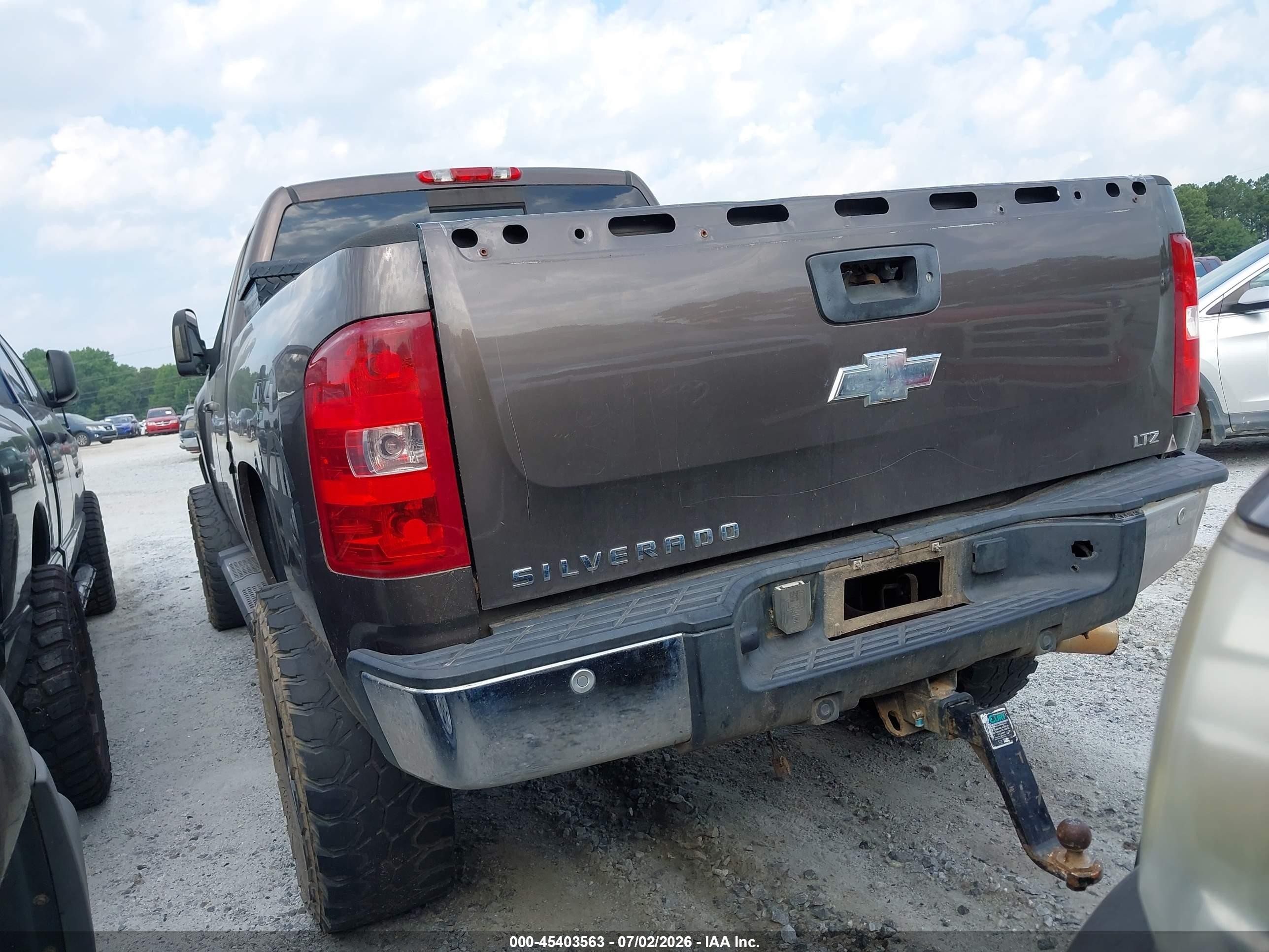2007 Chevrolet Silverado 1500 Ltz Коричневый vin: 1GCEK19J27Z517260
