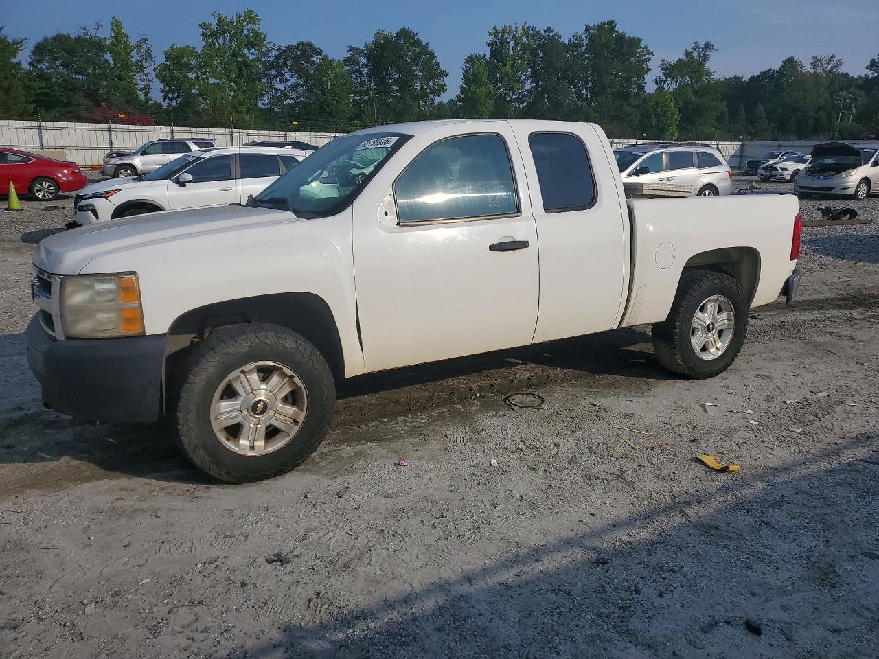 2009 Chevrolet Silverado K1500 White vin: 1GCEK19J29Z186070