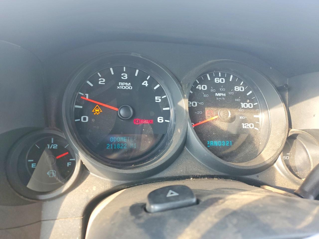 2009 Chevrolet Silverado K1500 White vin: 1GCEK19J29Z186070