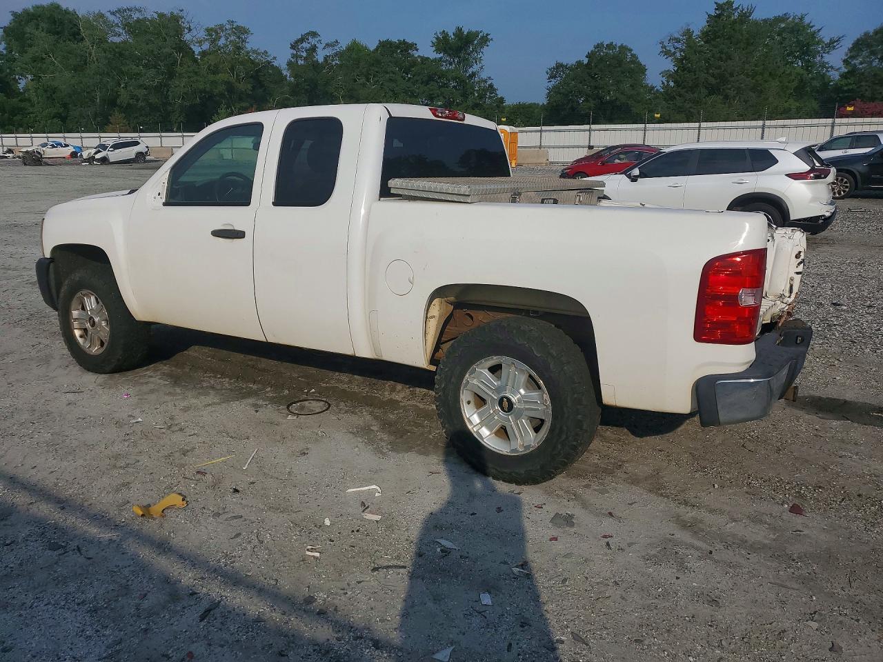 2009 Chevrolet Silverado K1500 White vin: 1GCEK19J29Z186070