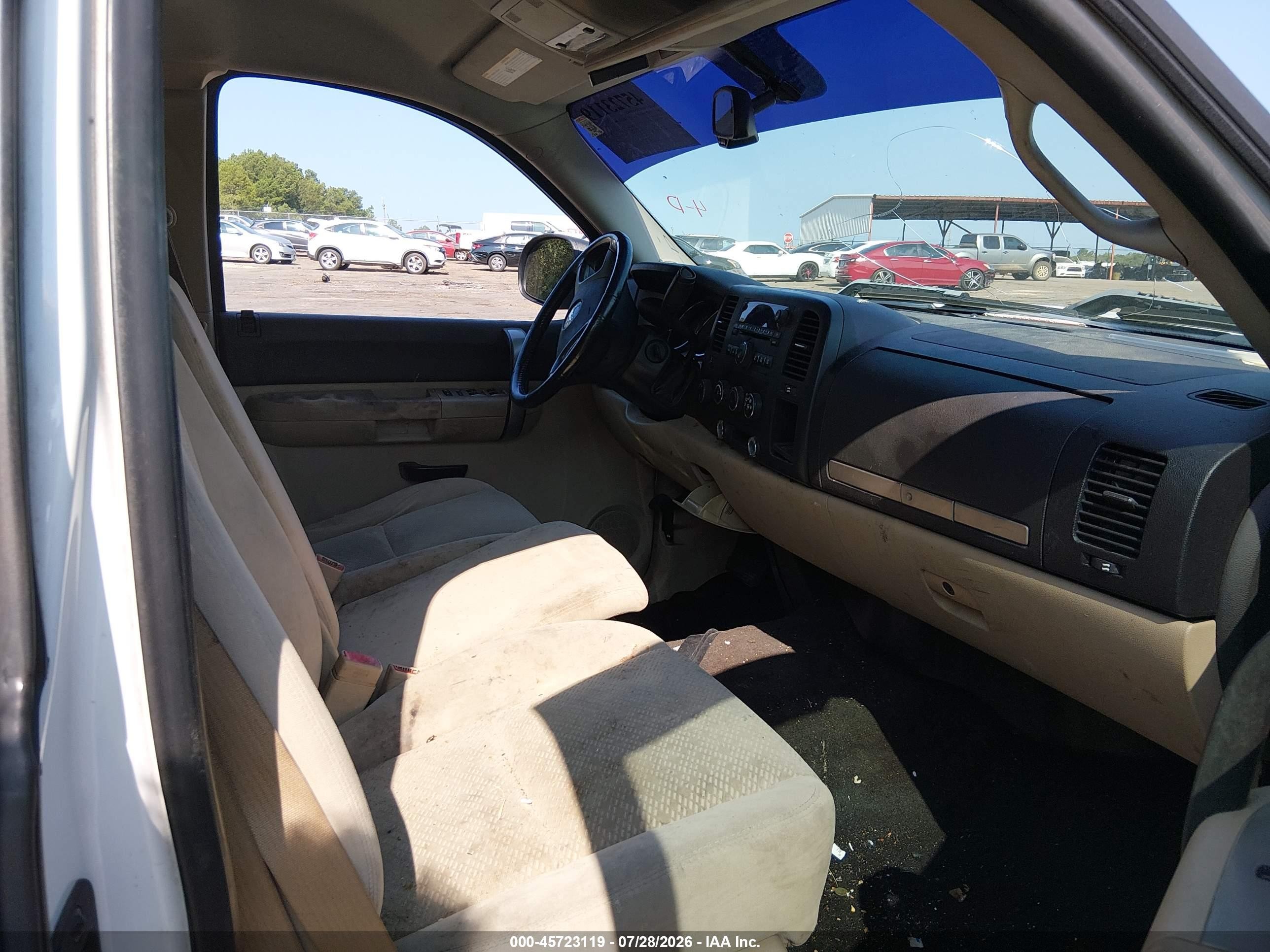 2007 Chevrolet Silverado 1500 Lt1 Белый vin: 1GCEK19J67Z546843