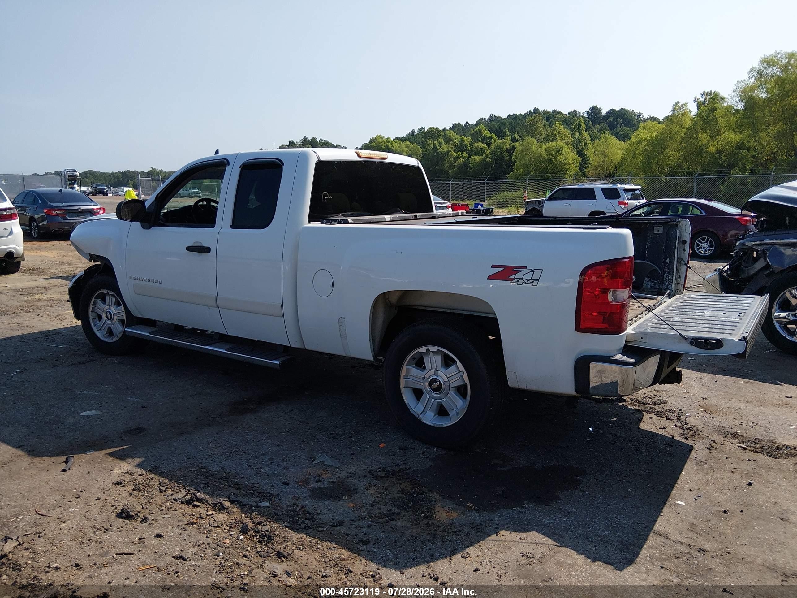 2007 Chevrolet Silverado 1500 Lt1 Белый vin: 1GCEK19J67Z546843
