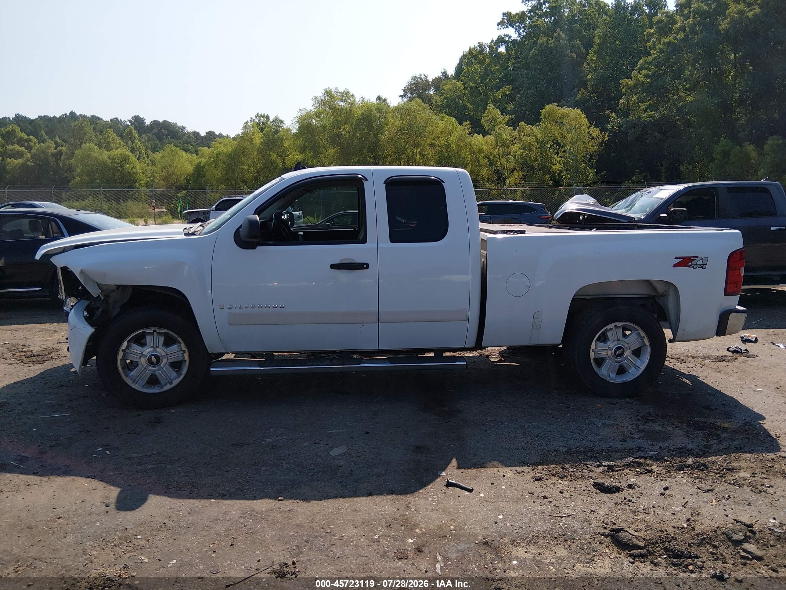 2007 Chevrolet Silverado 1500 Lt1 Белый vin: 1GCEK19J67Z546843