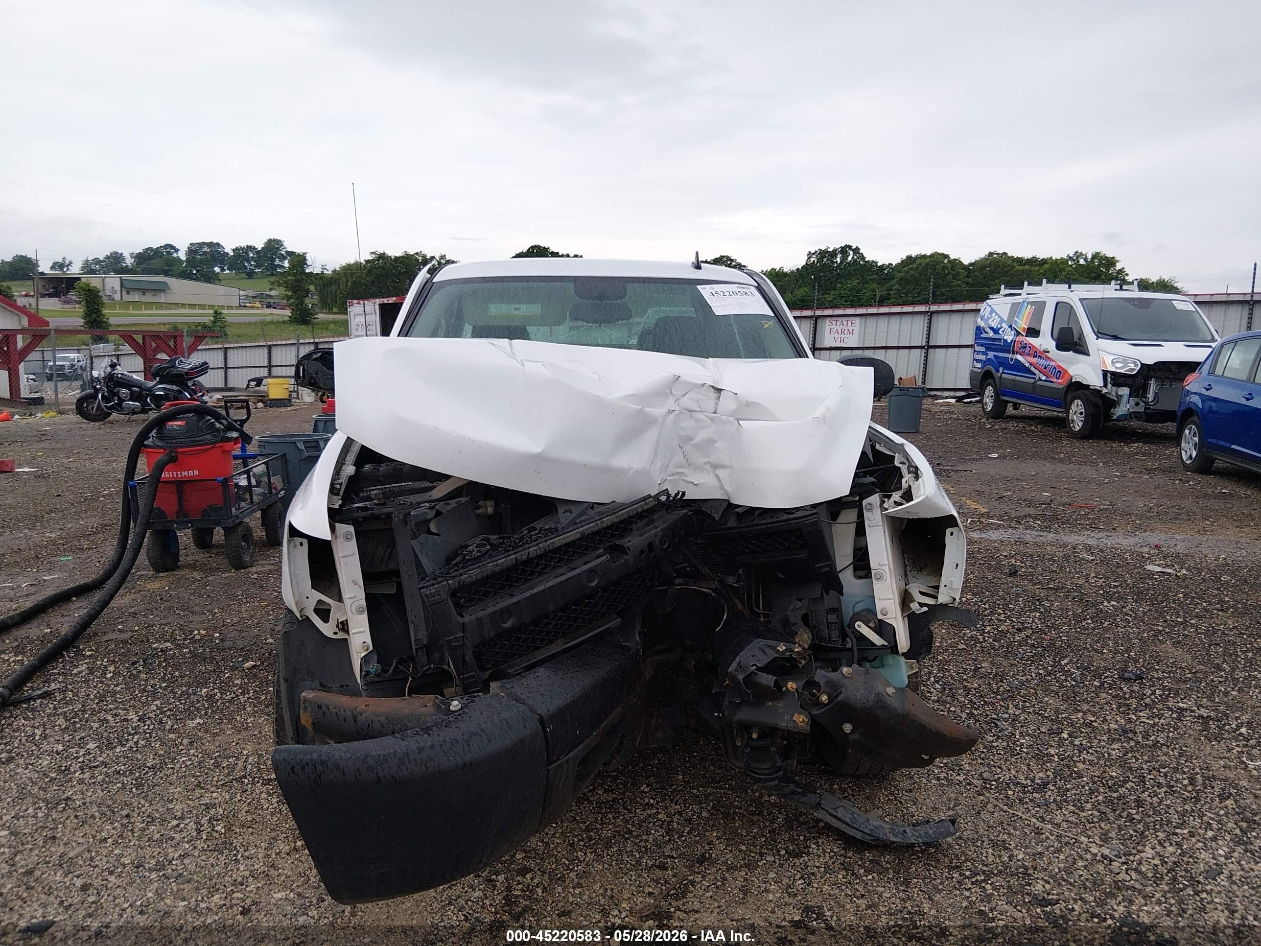 2008 Chevrolet Silverado 1500 Work Truck Белый vin: 1GCEK19J88Z109783