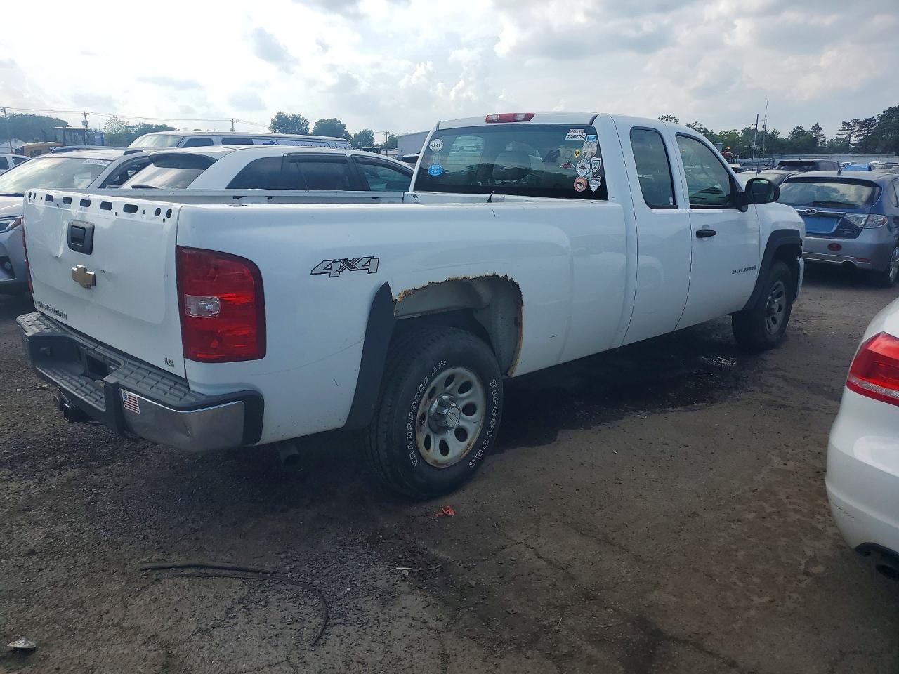 2009 Chevrolet Silverado K1500 Белый vin: 1GCEK19J99E125841