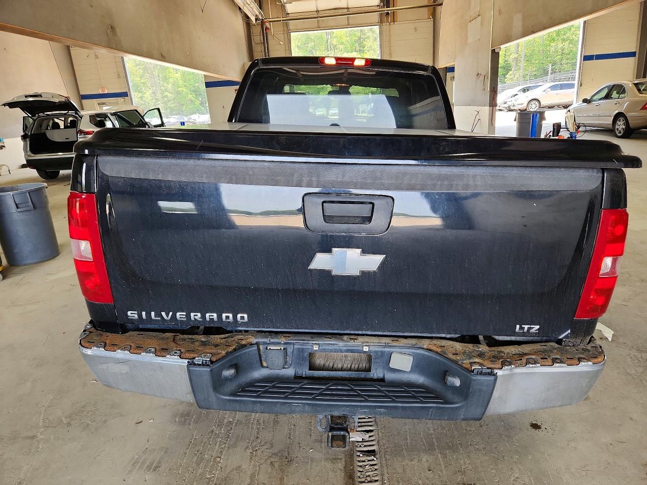 2007 Chevrolet Silverado K1500 Black vin: 1GCEK19JX7Z529818