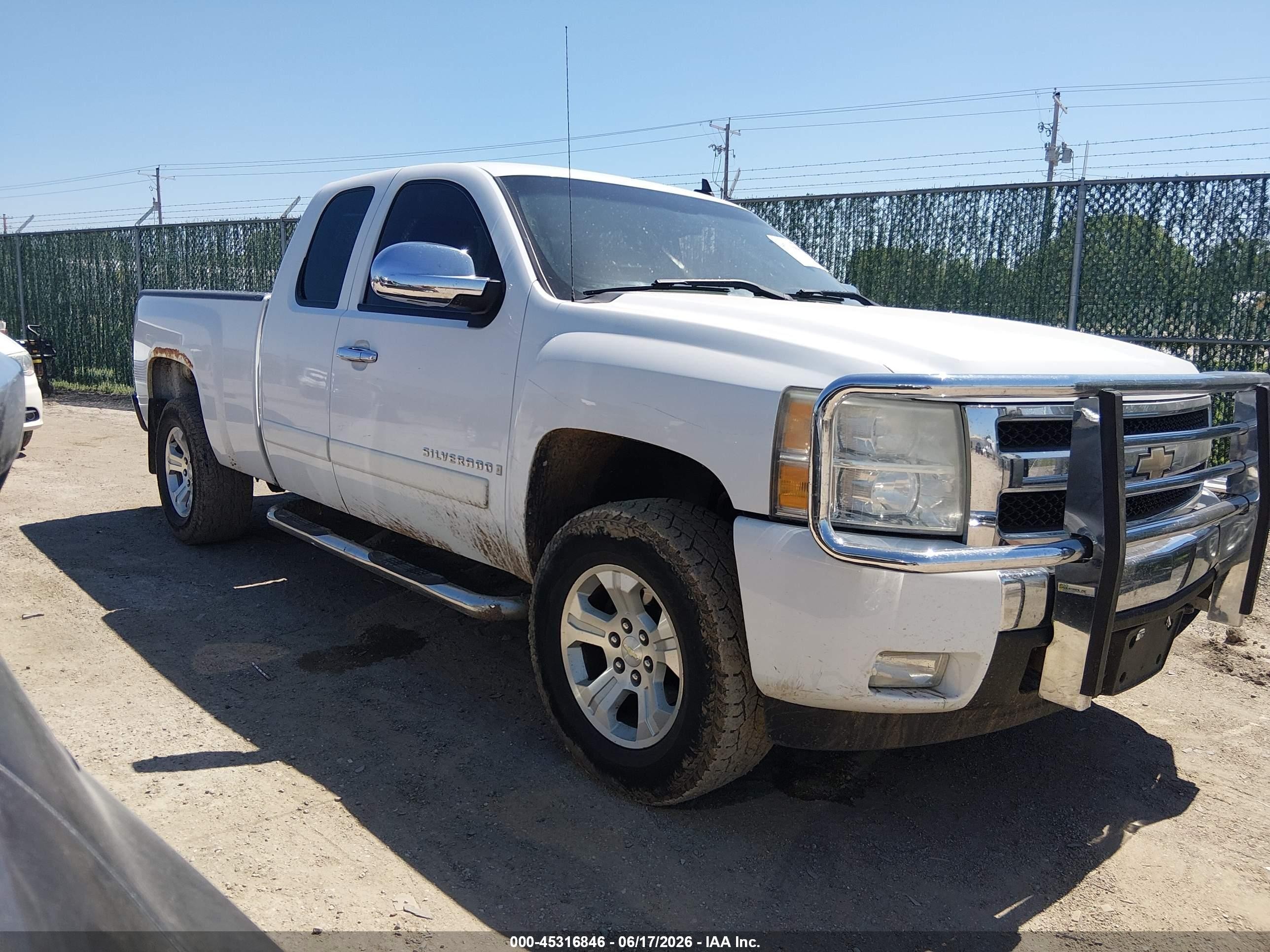 2008 Chevrolet Silverado 1500 Lt1 White vin: 1GCEK19JX8Z315882