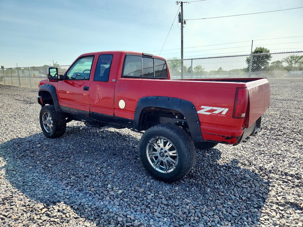 1994 Chevrolet Gmt-400 K1500 Red vin: 1GCEK19K4RE201152