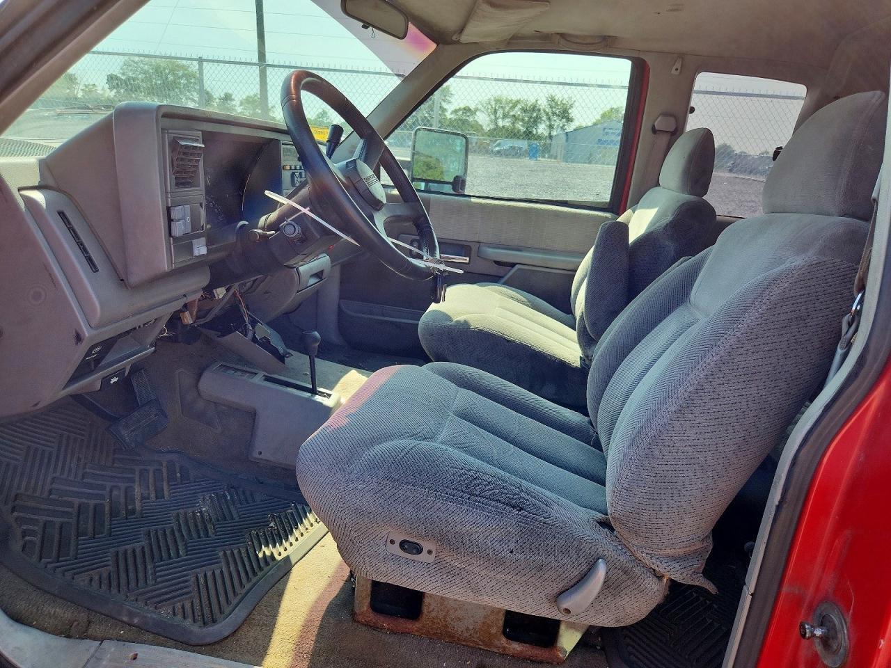 1994 Chevrolet Gmt-400 K1500 Red vin: 1GCEK19K4RE201152