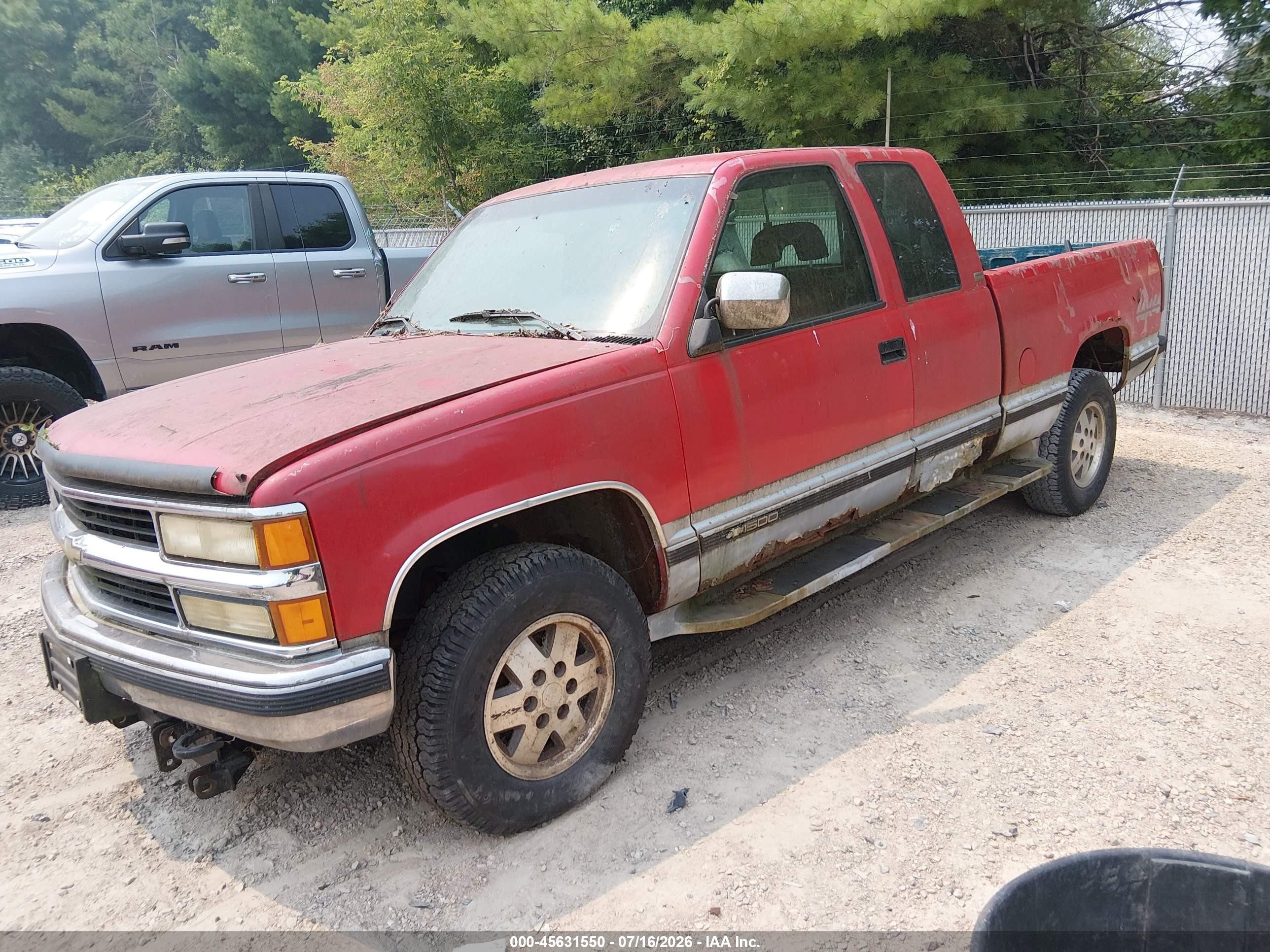 1994 Chevrolet Gmt-400 K1500 Red vin: 1GCEK19K5RE121410