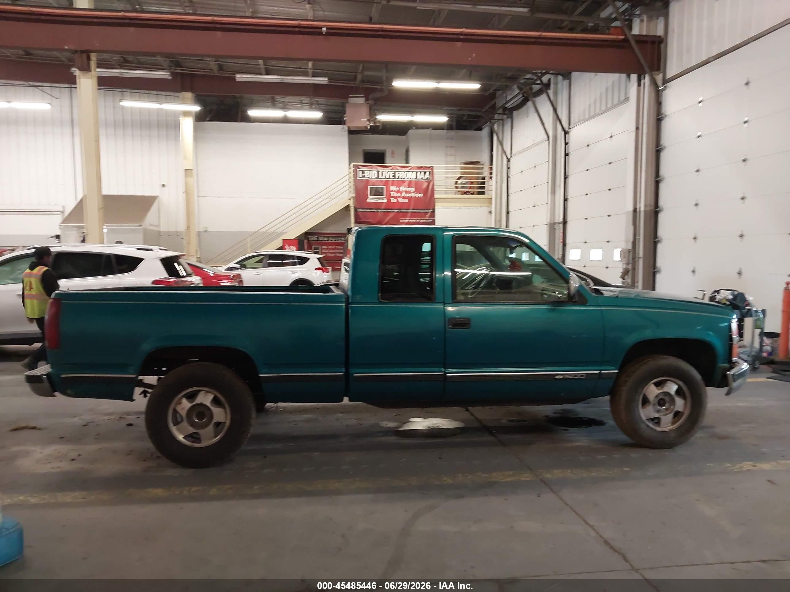 1994 Chevrolet Gmt-400 K1500 Green vin: 1GCEK19K6RE251132