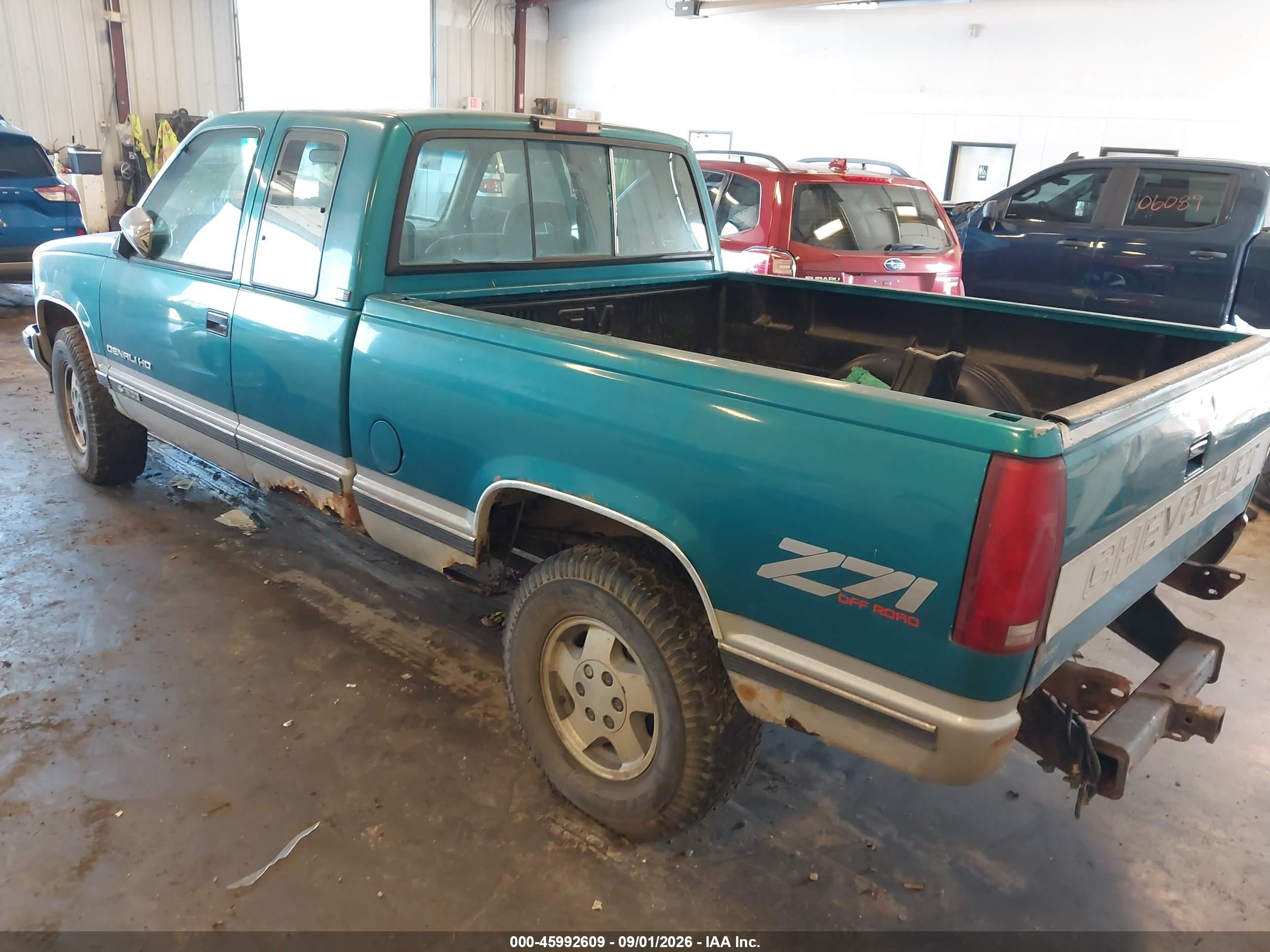 1994 Chevrolet Gmt-400 K1500 Зеленый vin: 1GCEK19K7RE136880
