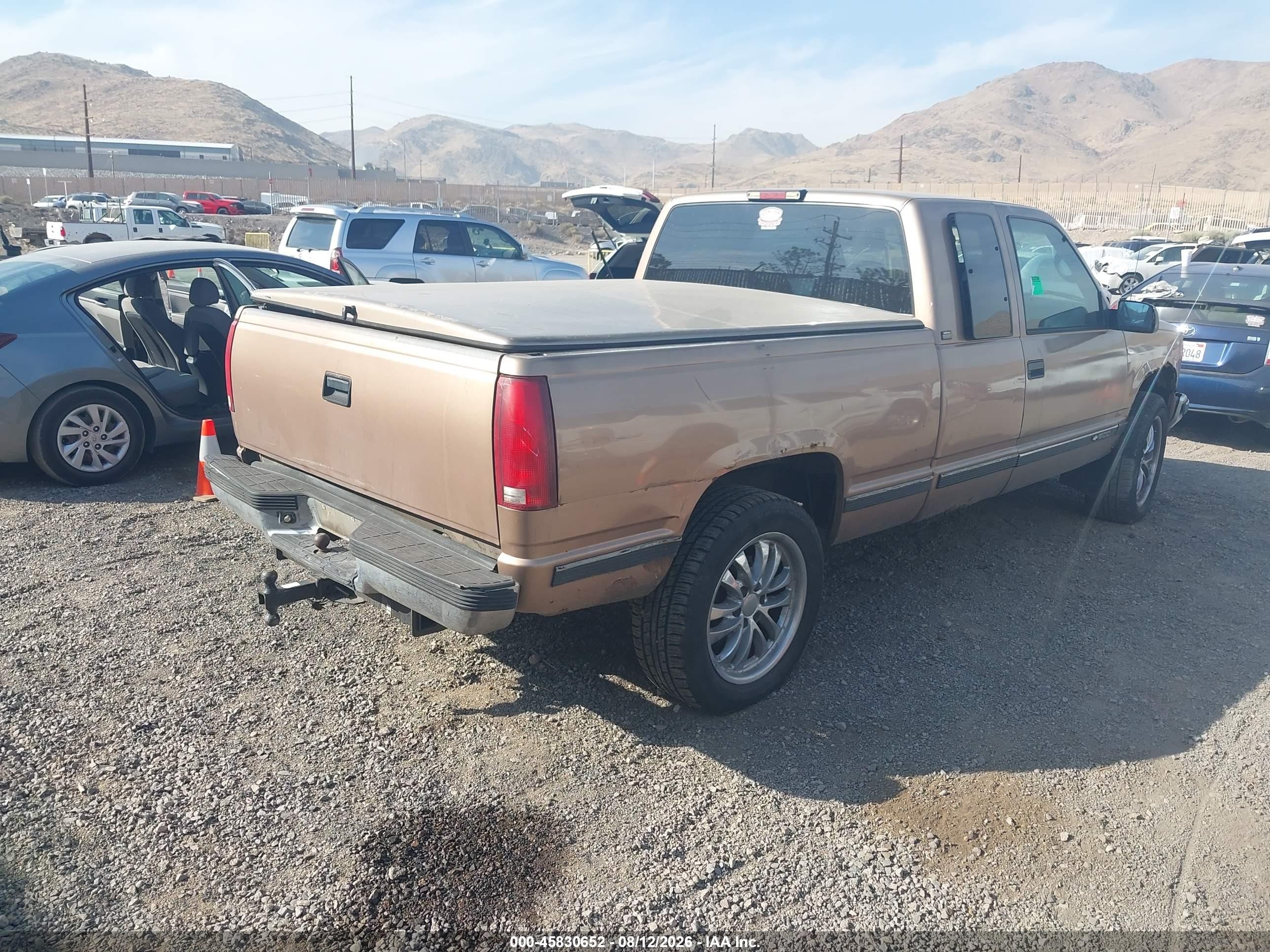 1995 Chevrolet Gmt-400 K1500 Brown vin: 1GCEK19K8SE219322