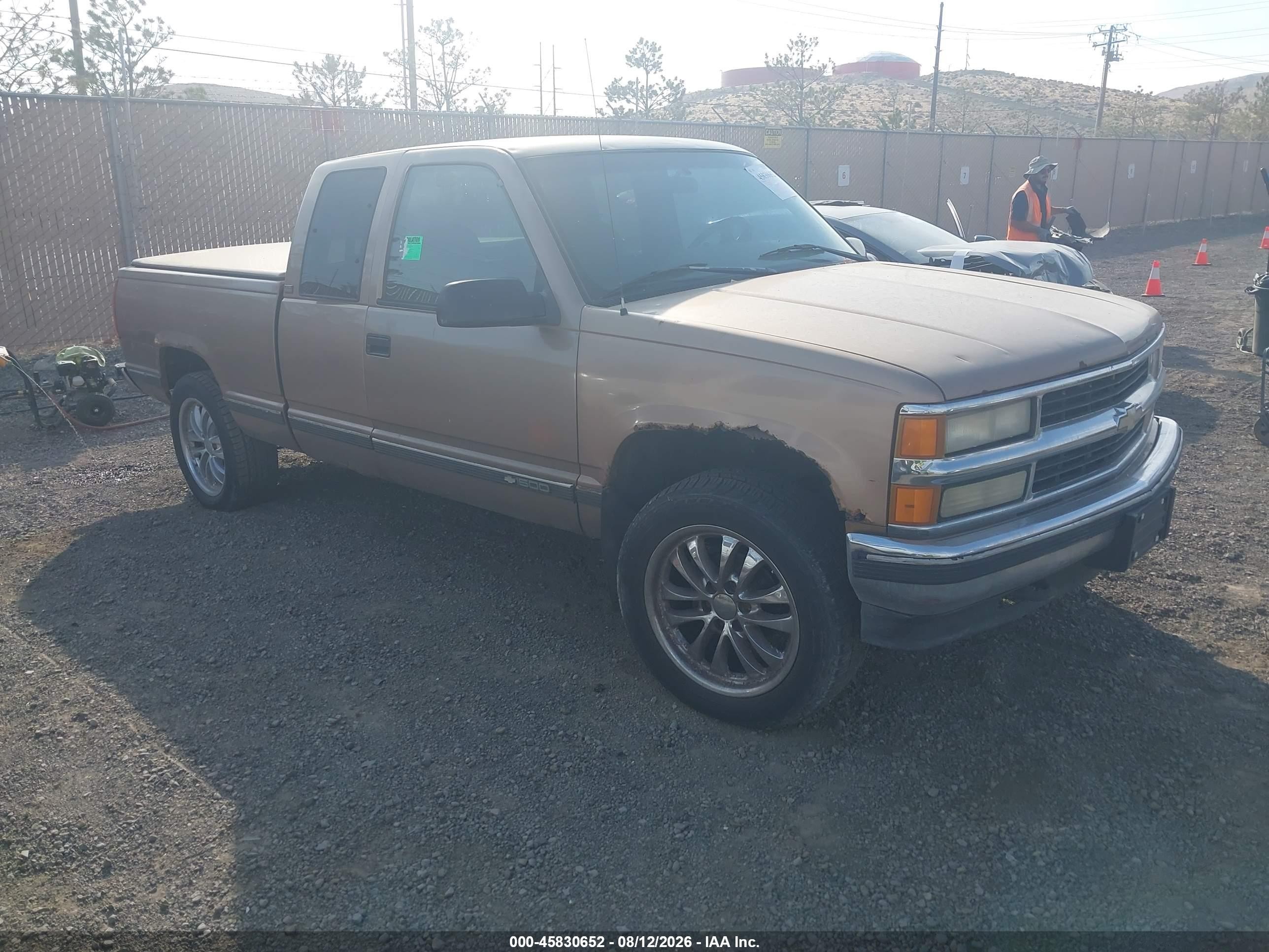 1995 Chevrolet Gmt-400 K1500 Brown vin: 1GCEK19K8SE219322