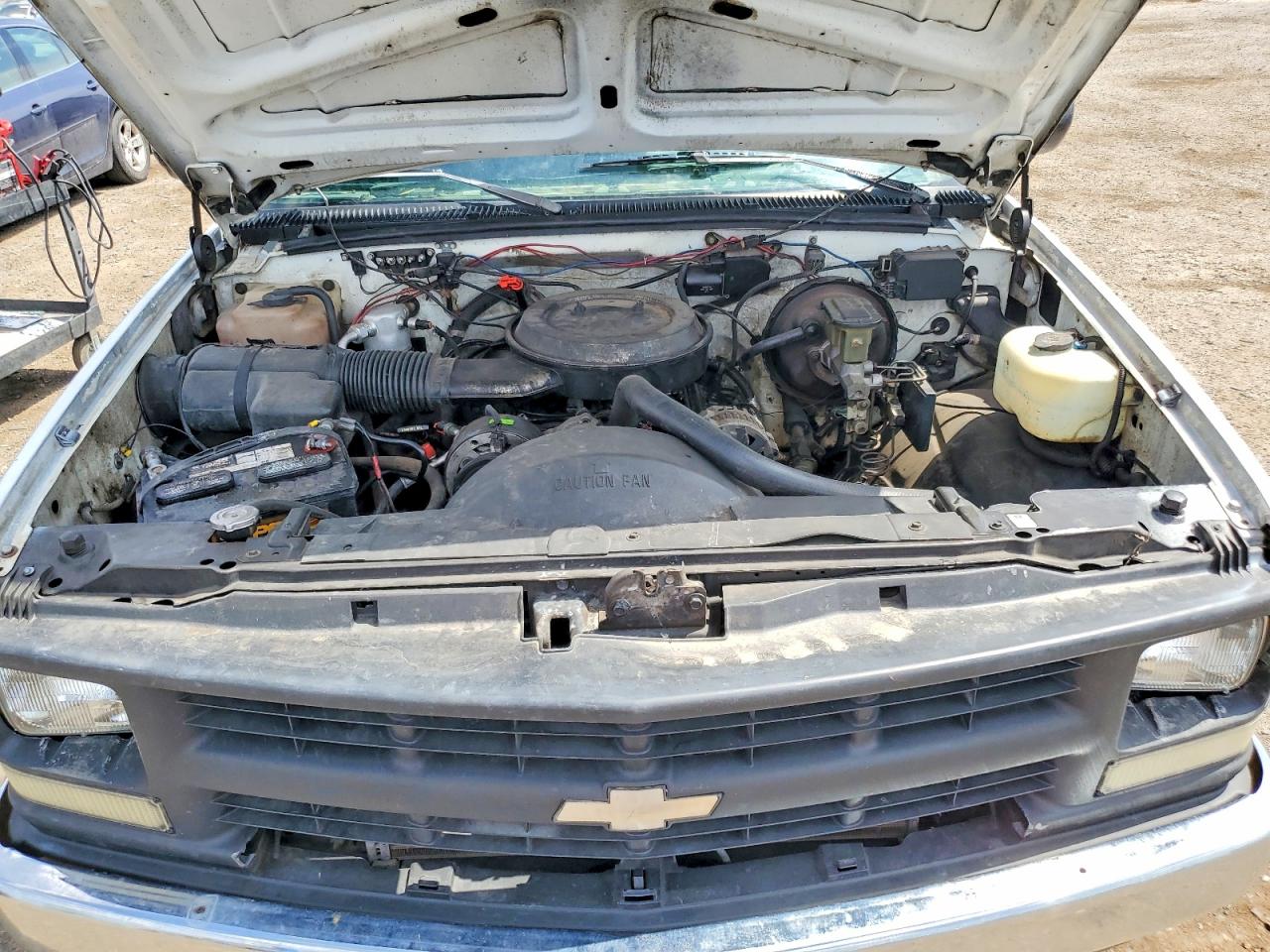 1994 Chevrolet Gmt-400 K1500 White vin: 1GCEK19K9RE151784