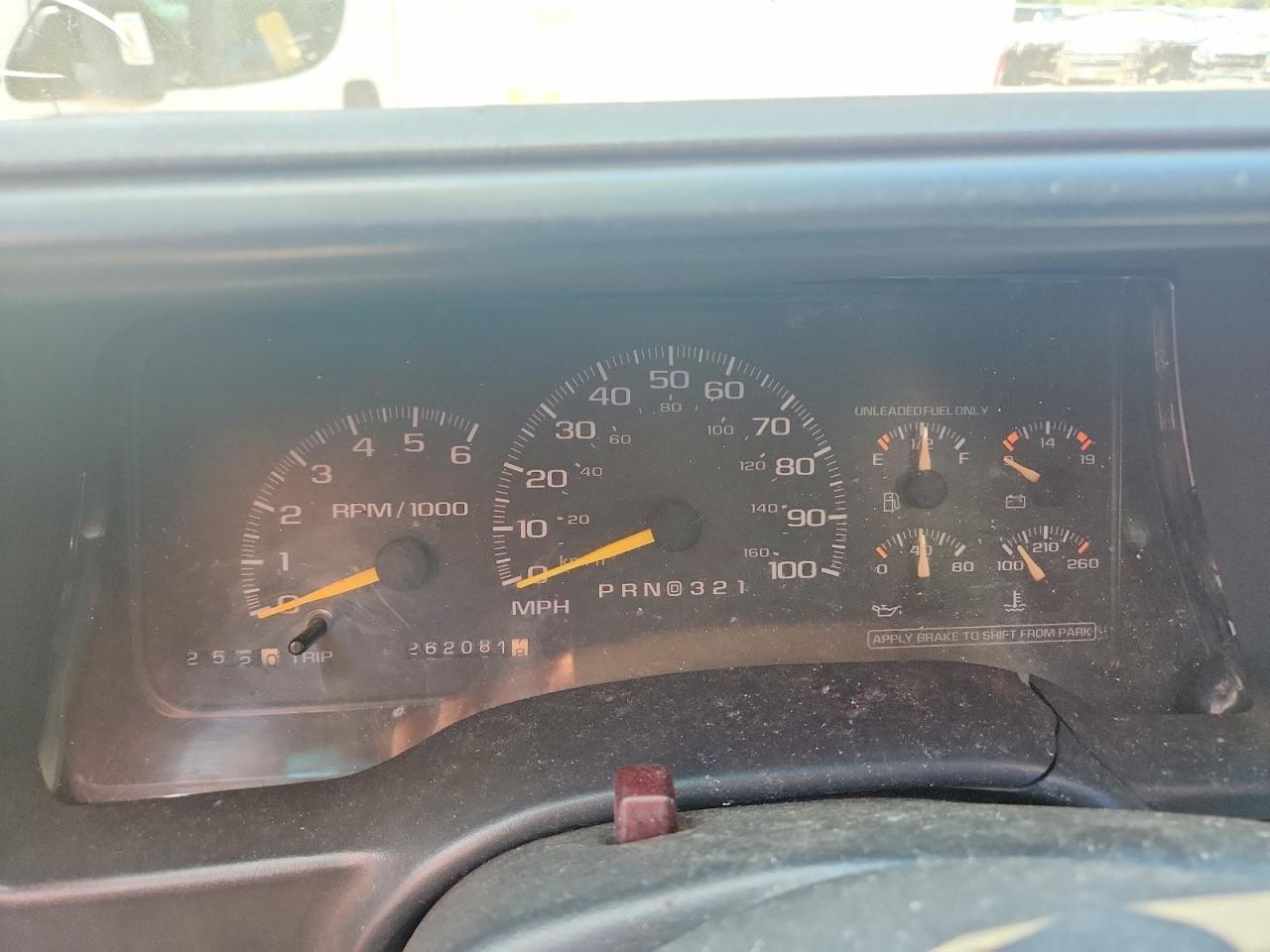 1998 Chevrolet C/k1500 Red vin: 1GCEK19M2WE157651