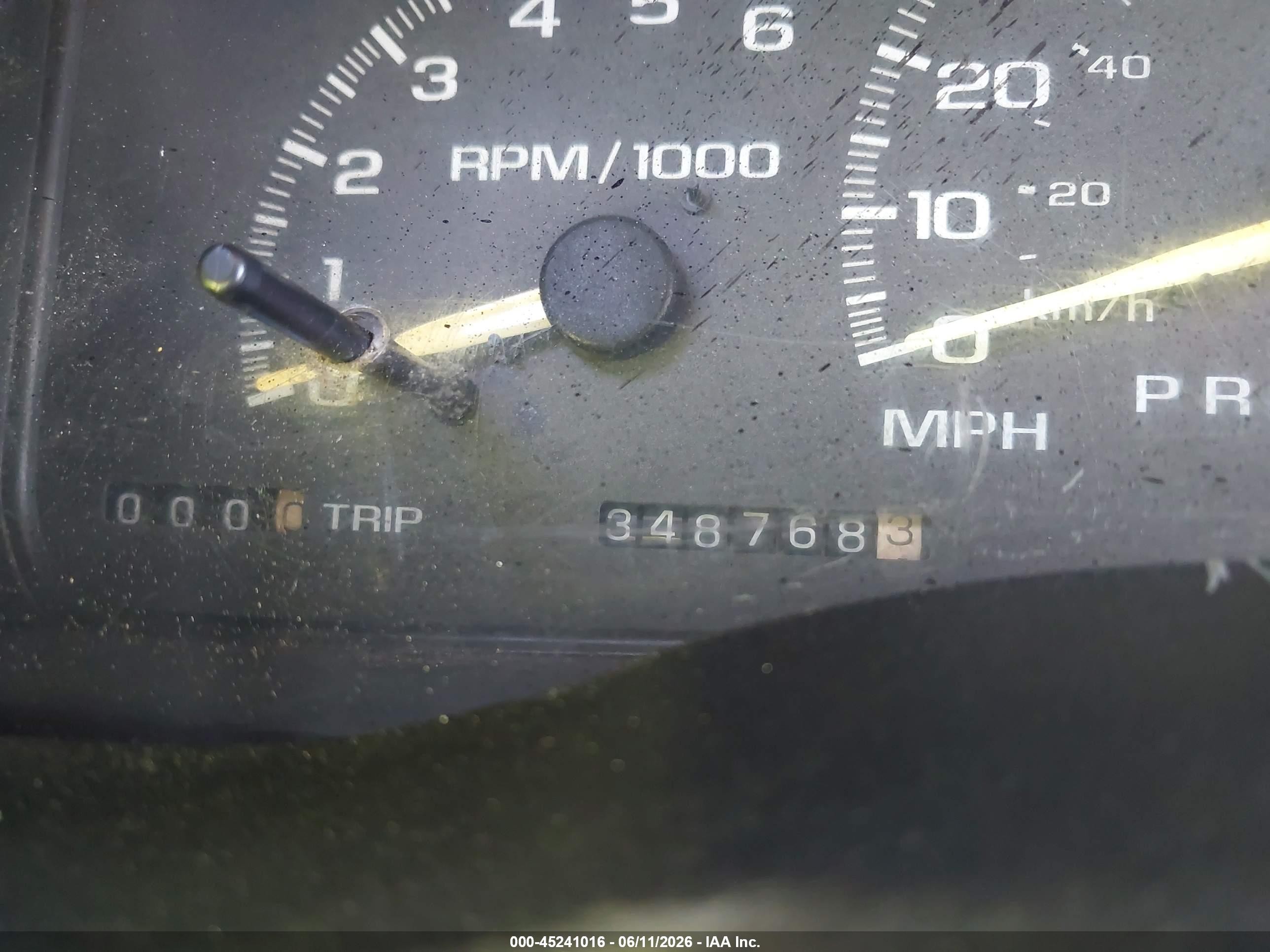 1998 Chevrolet K1500 Fleetside White vin: 1GCEK19M4WE135568
