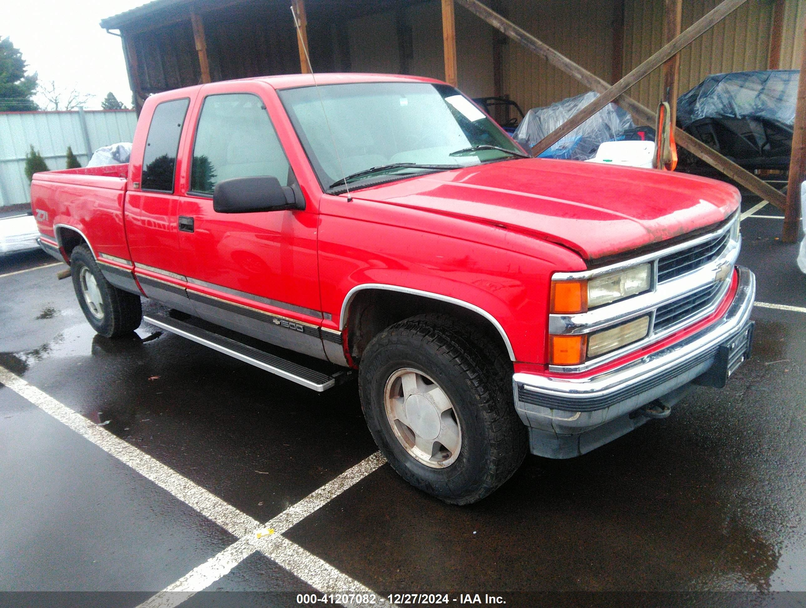 Price & History 1996 Chevrolet Gmt-400 K1500 5.0l V8 Fi Ohv F vin