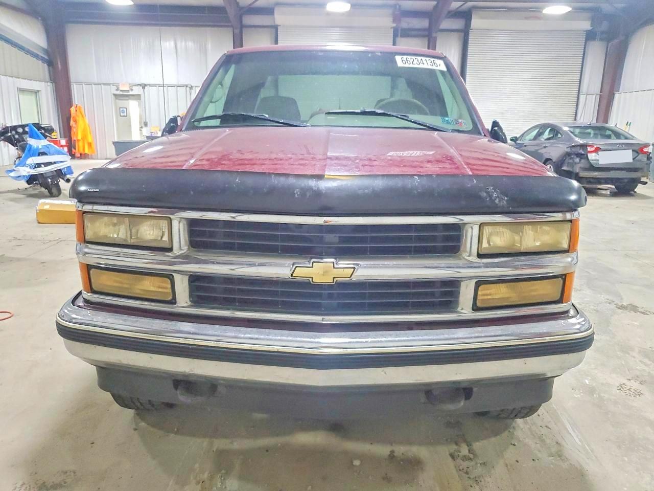 1996 Chevrolet Gmt-400 K1500 Burgundy vin: 1GCEK19M5TE197346