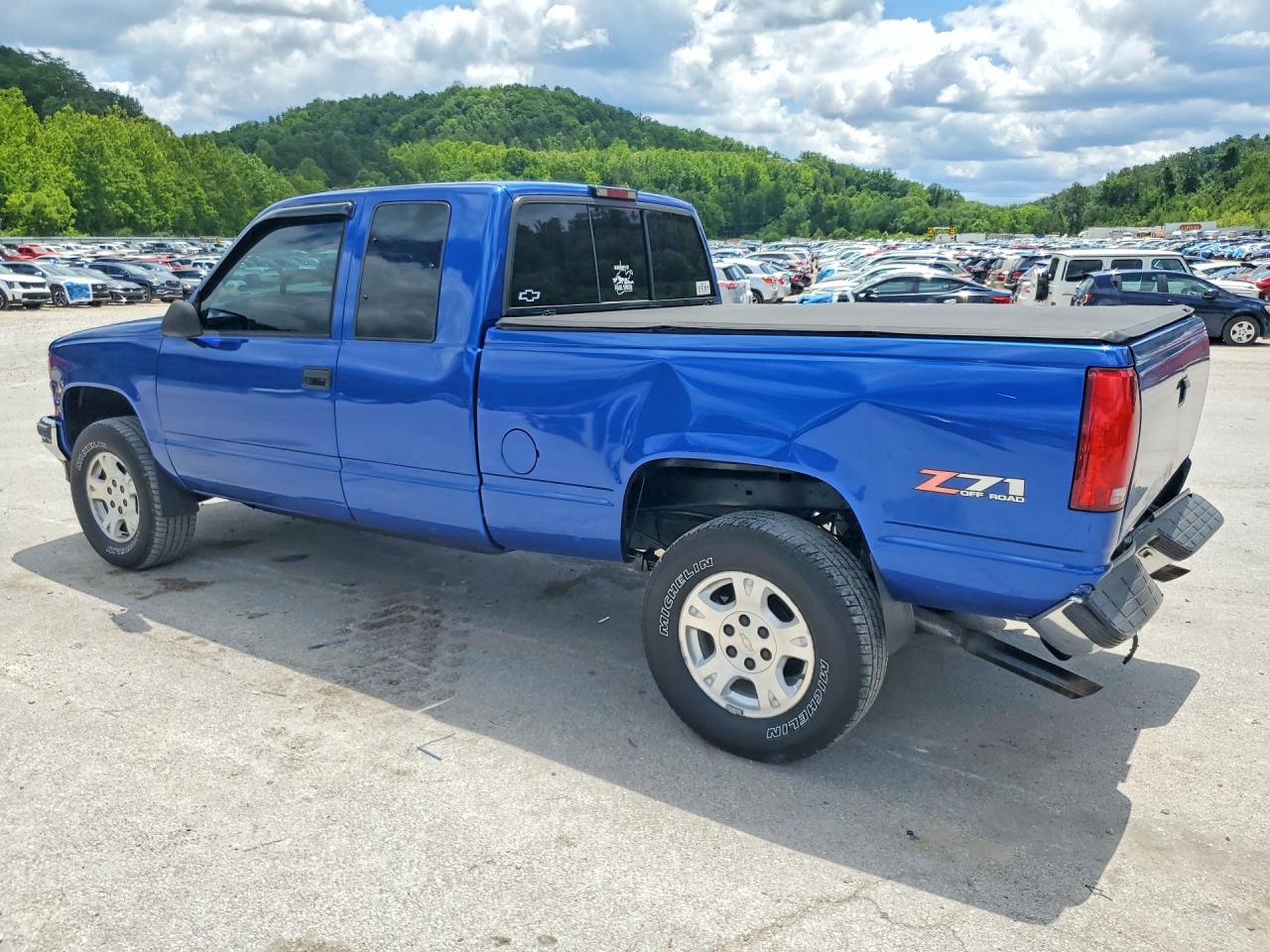 1997 Chevrolet Gmt-400 K1500 Blue vin: 1GCEK19R0VE216352