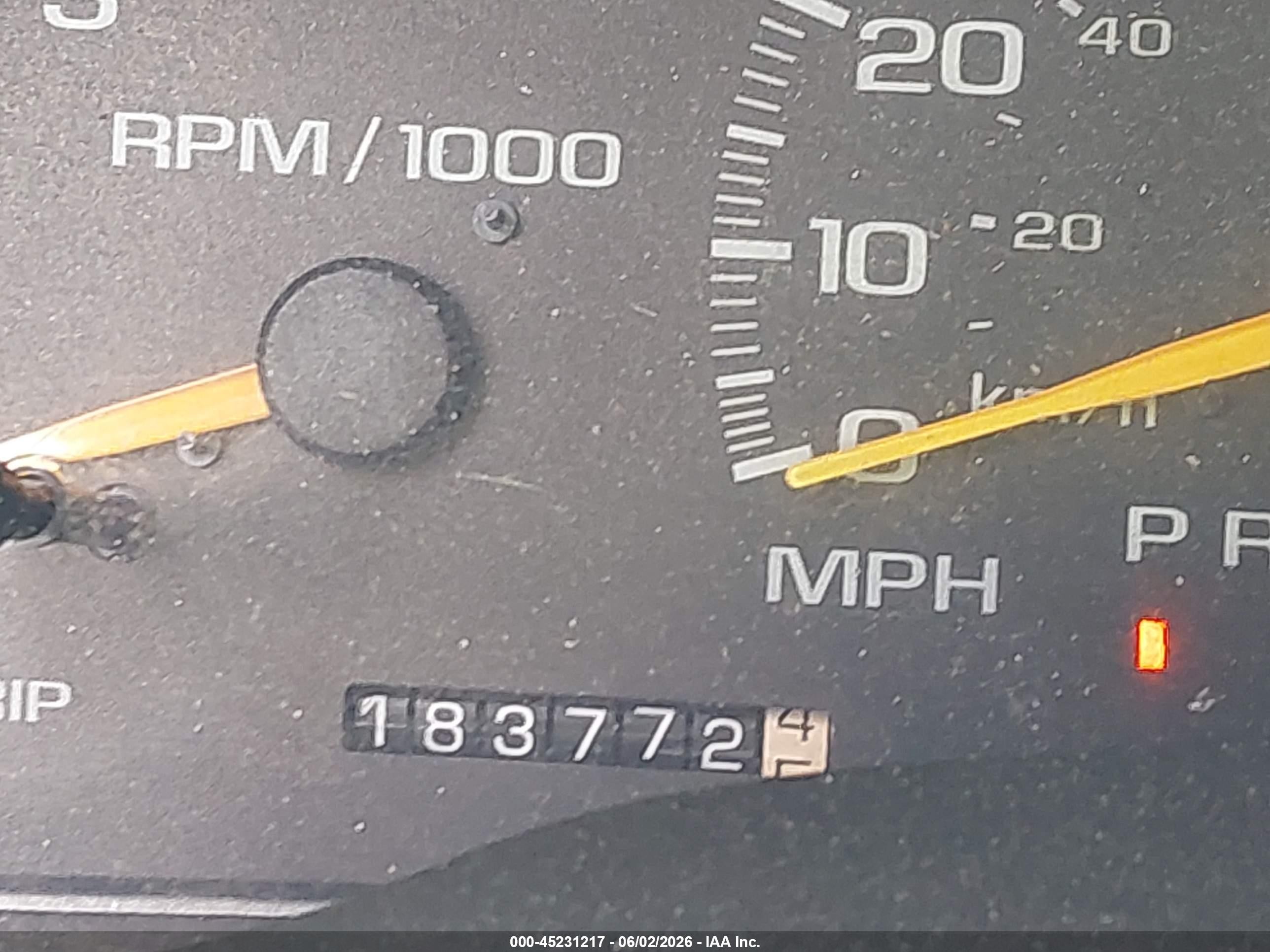 1998 Chevrolet K1500 Fleetside White vin: 1GCEK19R0WR117458