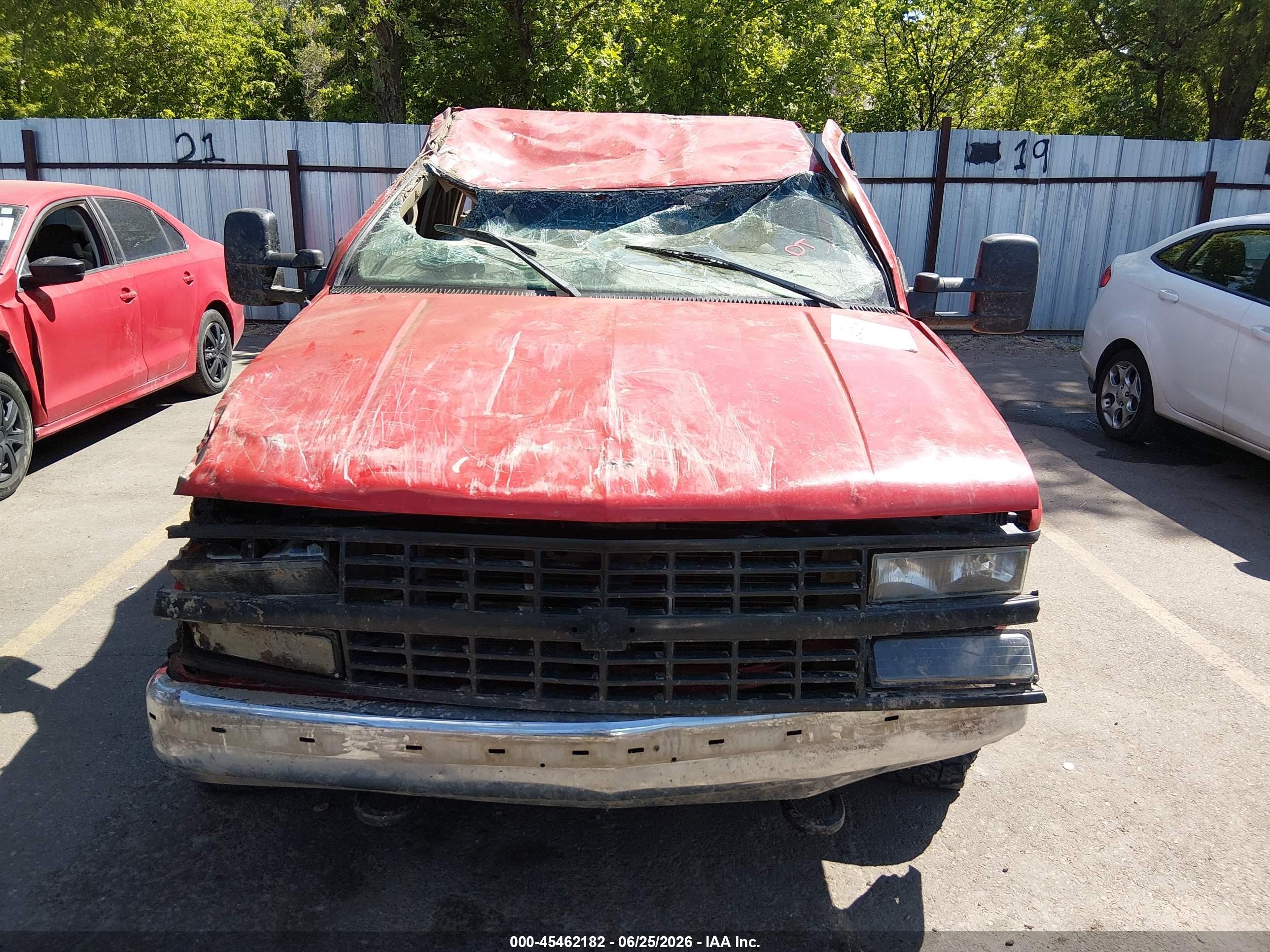 1998 Chevrolet C/k 1500 Fleetside Red vin: 1GCEK19R1WR120269