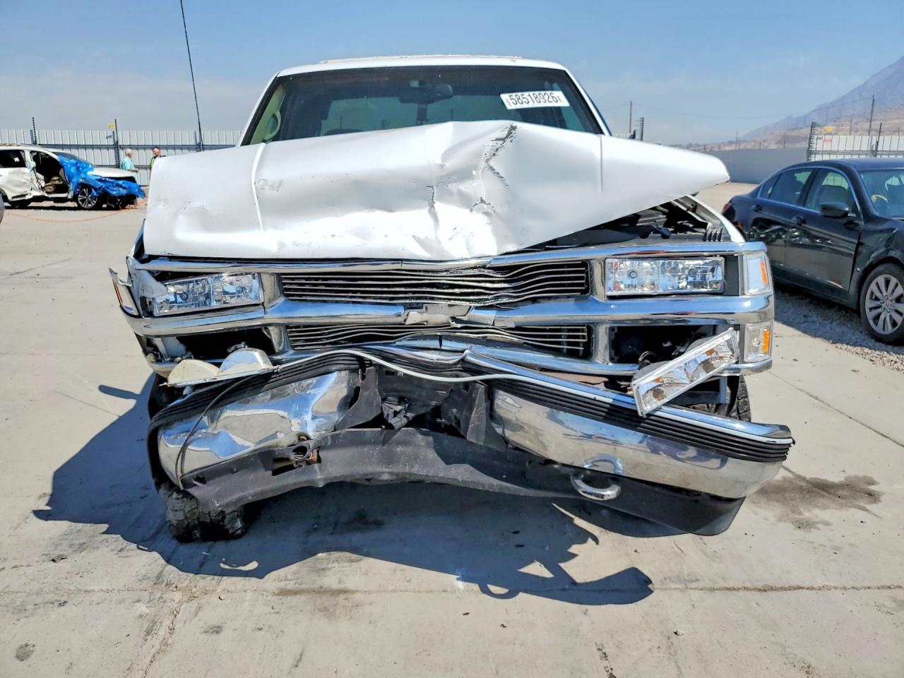 1998 Chevrolet Gmt-400 K1500 White vin: 1GCEK19R1WR139288