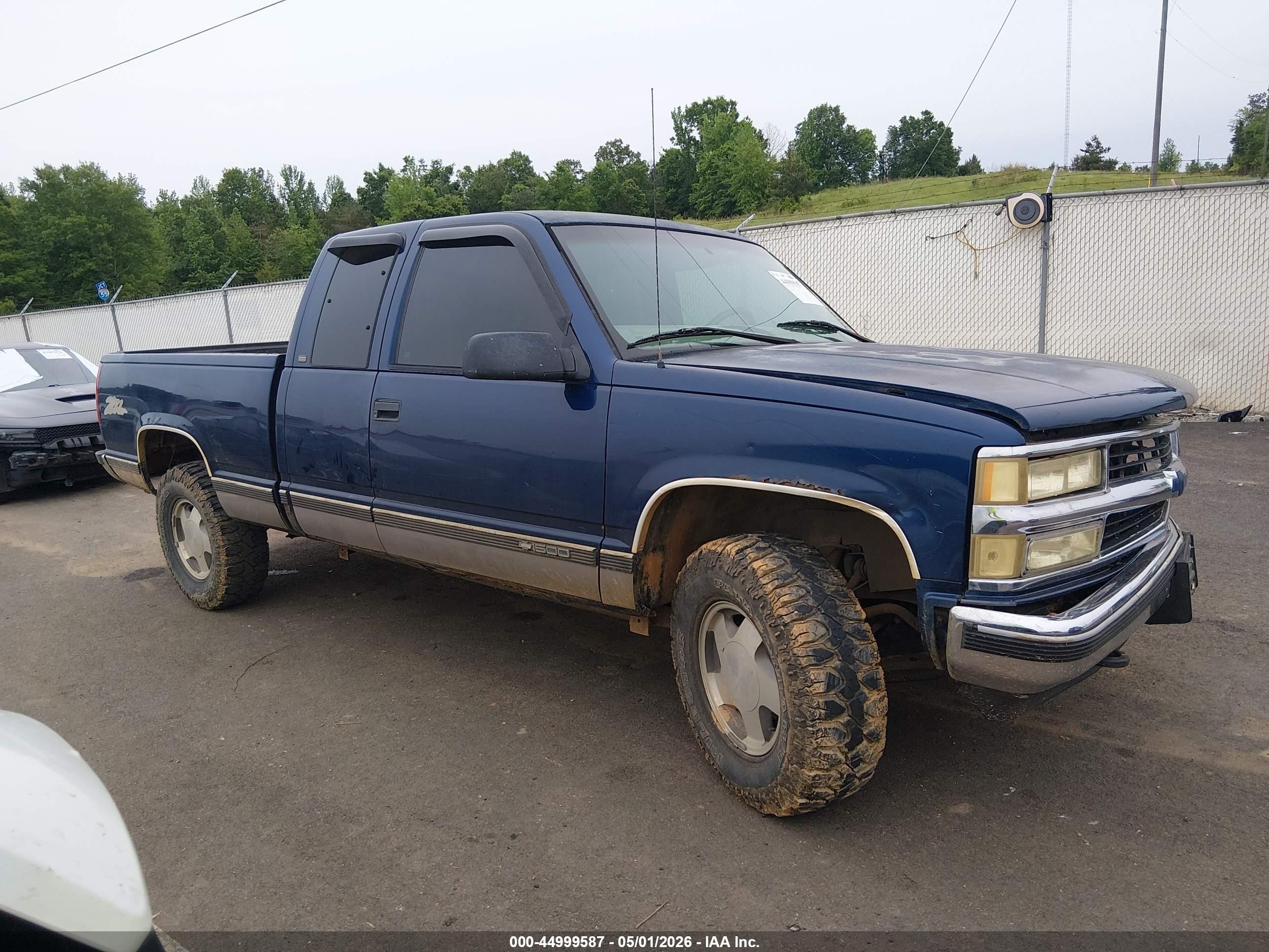 1998 Chevrolet K1500 Fleetside Blue vin: 1GCEK19R1WR143860